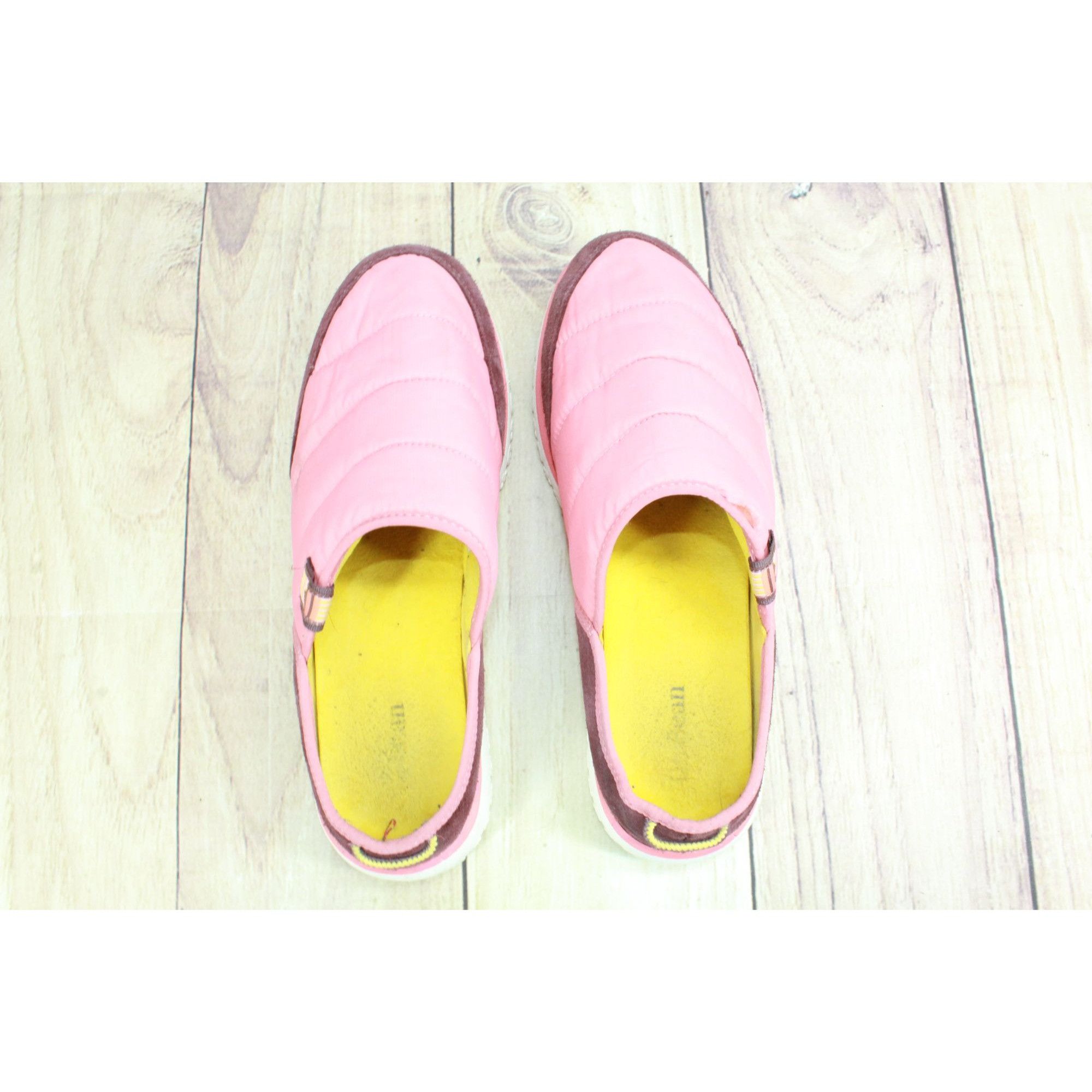 L.L. Bean LL Bean Pink Quilted Nylon Insulated Slides Size 10 M Size US 10 / IT 40 - 7 Thumbnail