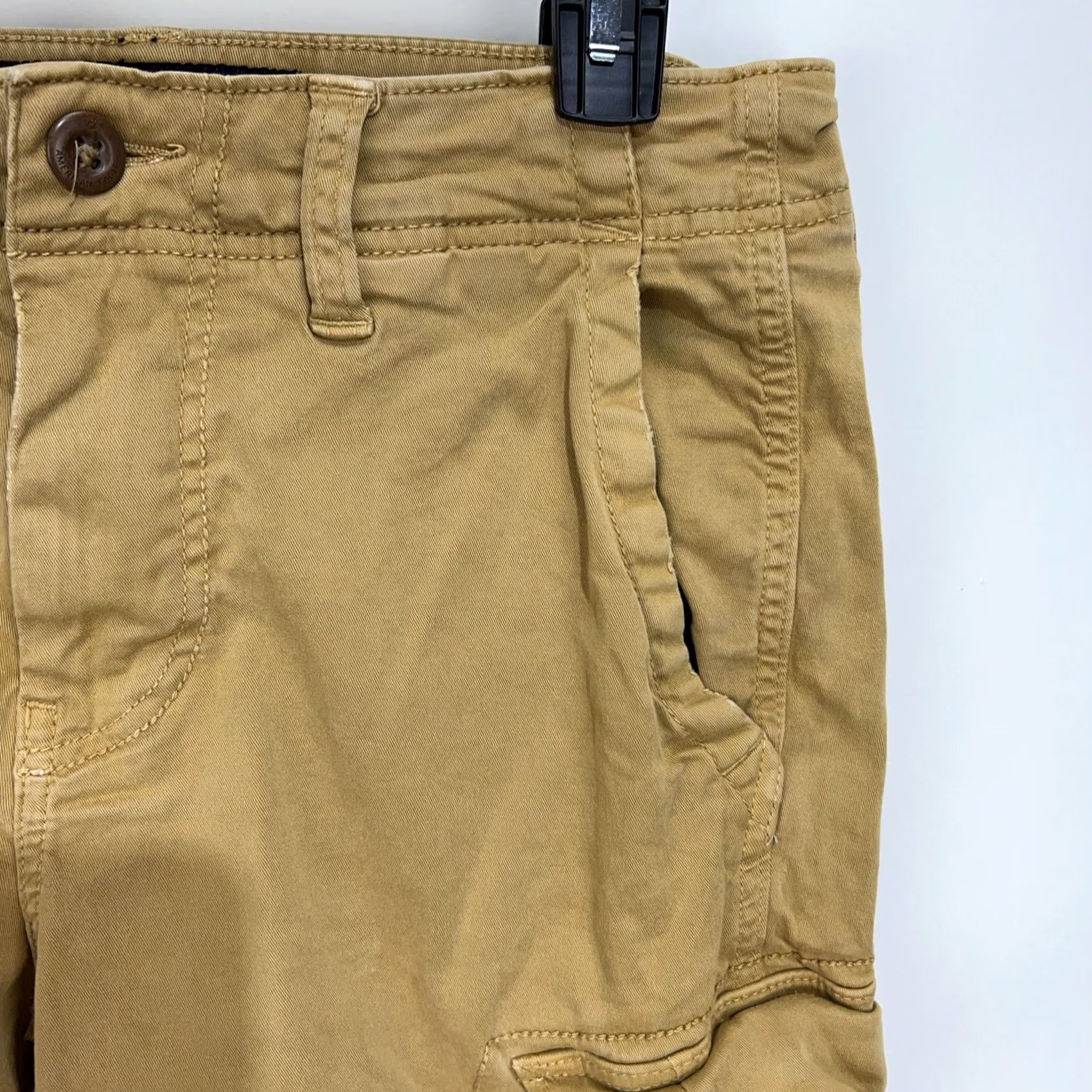 American Eagle Outfitters American Eagle Cargo Shorts Mens 30 Khaki 12in Inseam Zip Pocket Stretch Classic Cargo Size US 30 / EU 46 - 4 Thumbnail