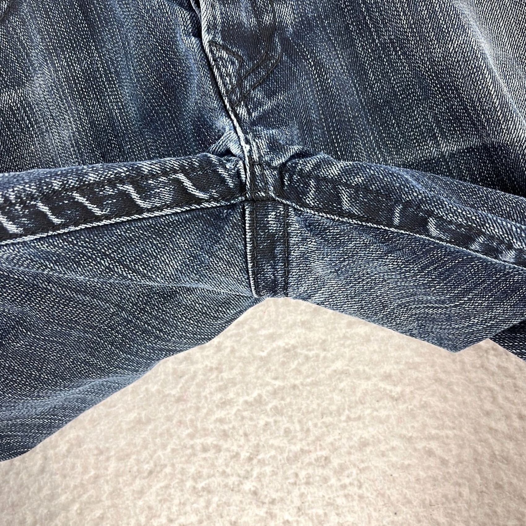 True Religion True Religion Geno Straight Jeans Mens Size 33 Blue Denim Dark Wash Casual Jeans Mens Size US 33 - 6 Thumbnail