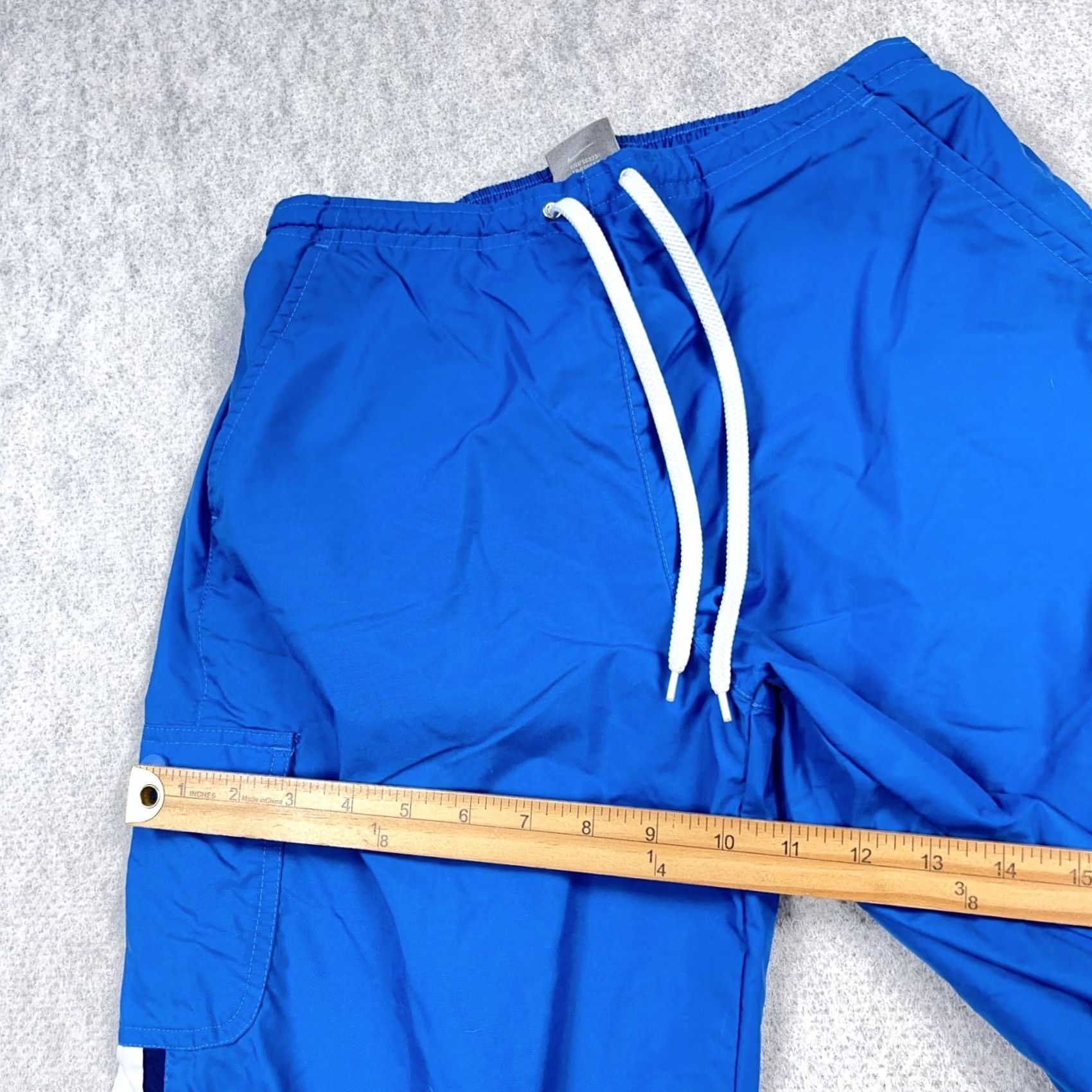 Nike VINTAGE Nike Pants XL Blue Baggy Y2K 90s Track Suit Windbreakers 25x30 Women Size 40" / US 18 - 7 Thumbnail