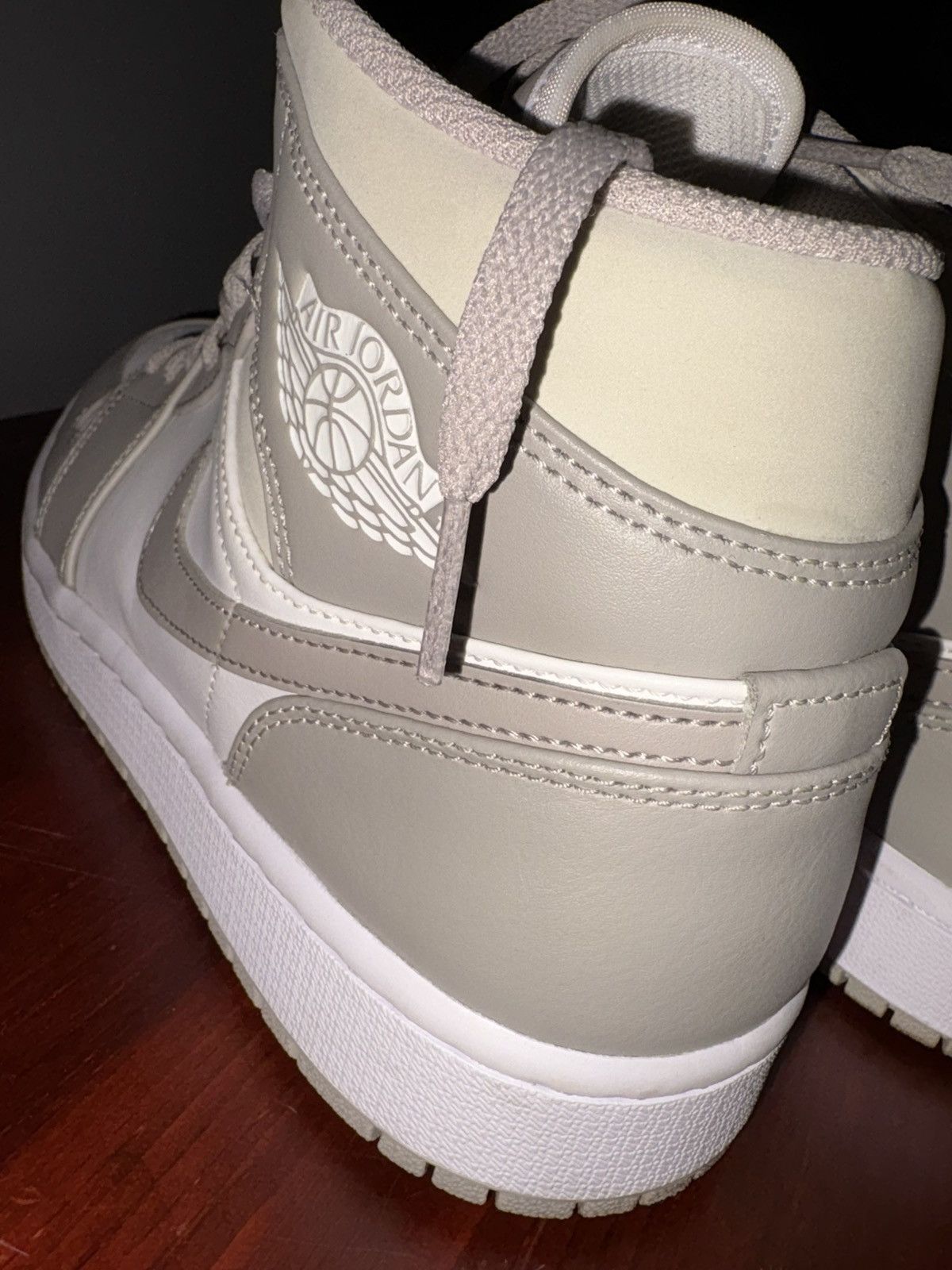 Jordan Brand × Nike Air Jordan 1 Mid ‘College Grey’ Size US 9.5 / EU 42-43 - 5 Thumbnail
