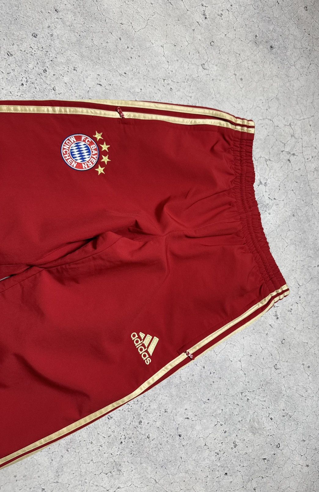 Adidas Adidas FC Bayern Munchen Nylon Football Track Suit Size US S / EU 44-46 / 1 - 14 Thumbnail