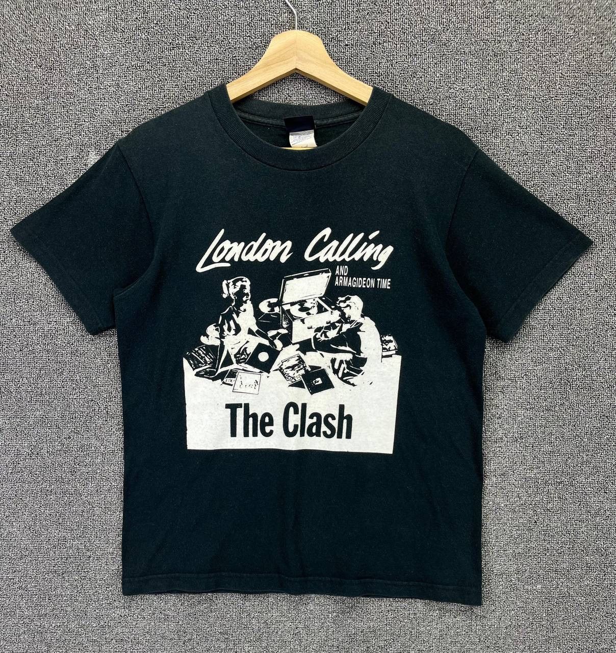 Band Tees × Vintage The Clash London Calling Punk Rock Band Tees T Shirts Size US S / EU 44-46 / 1 - 1 Thumbnail