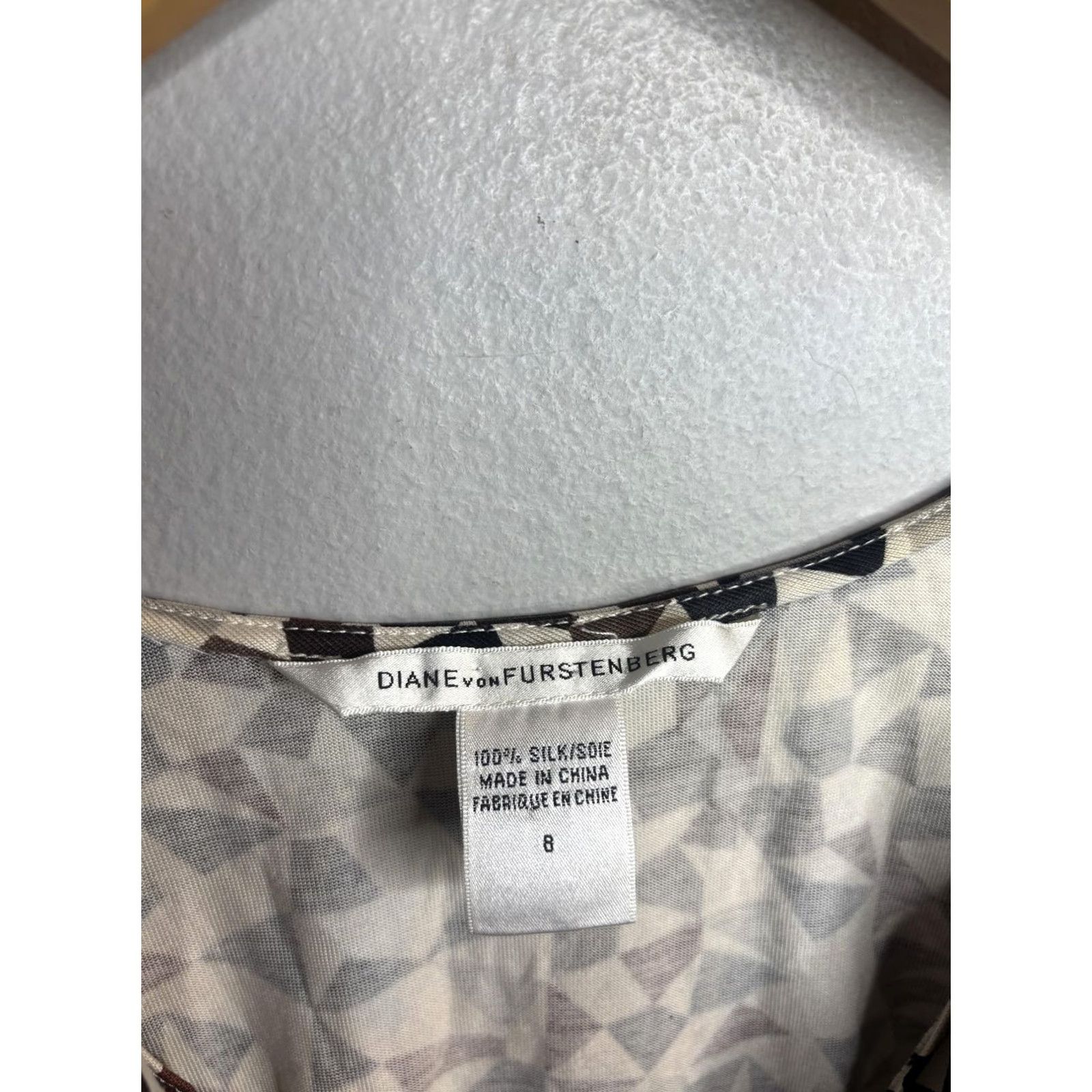 Diane von Furstenberg Diane von Furstenberg Dress Womens 8 Multicolor Silk Cowl Neck Belted Geometric Size M / US 6-8 / IT 42-44 - 3 Thumbnail