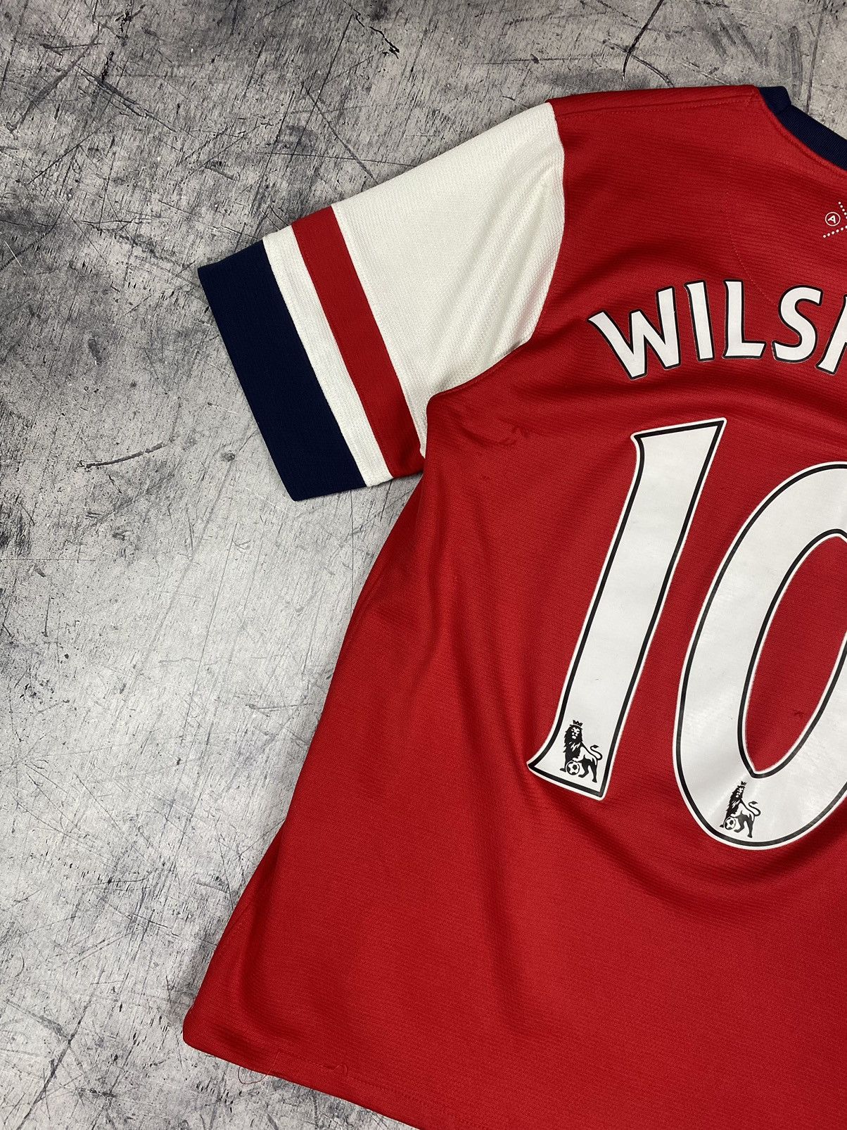 Nike × Vintage Vintage Nike Arsenal Wilshere #10 2010 / 2011 Soccer Jersey Size US M / EU 48-50 / 2 - 15 Thumbnail