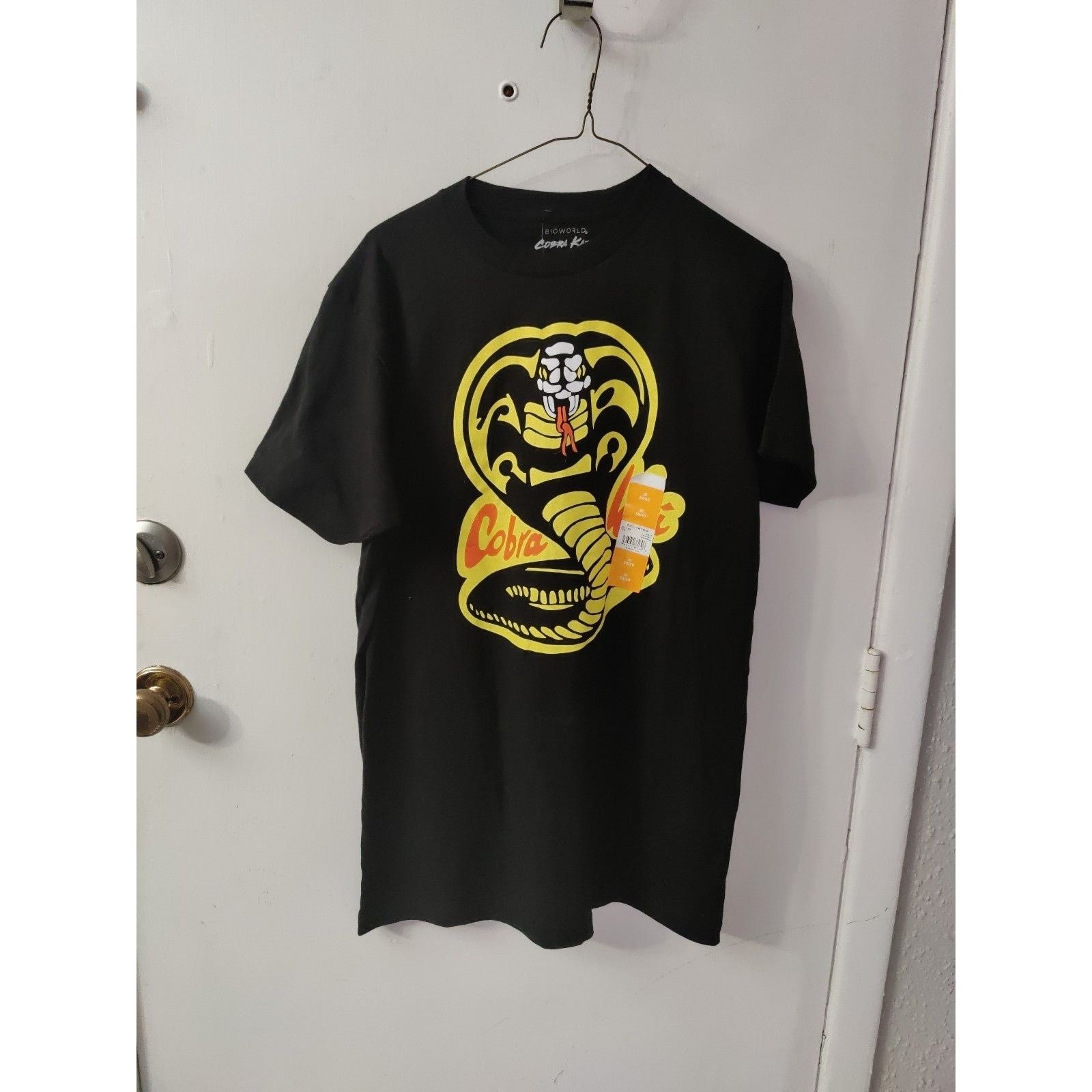 Other Cobra Kai Black/Yellow Tee T-Shirt M 38/40 2021 NEW Size US M / EU 48-50 / 2 - 1 Thumbnail