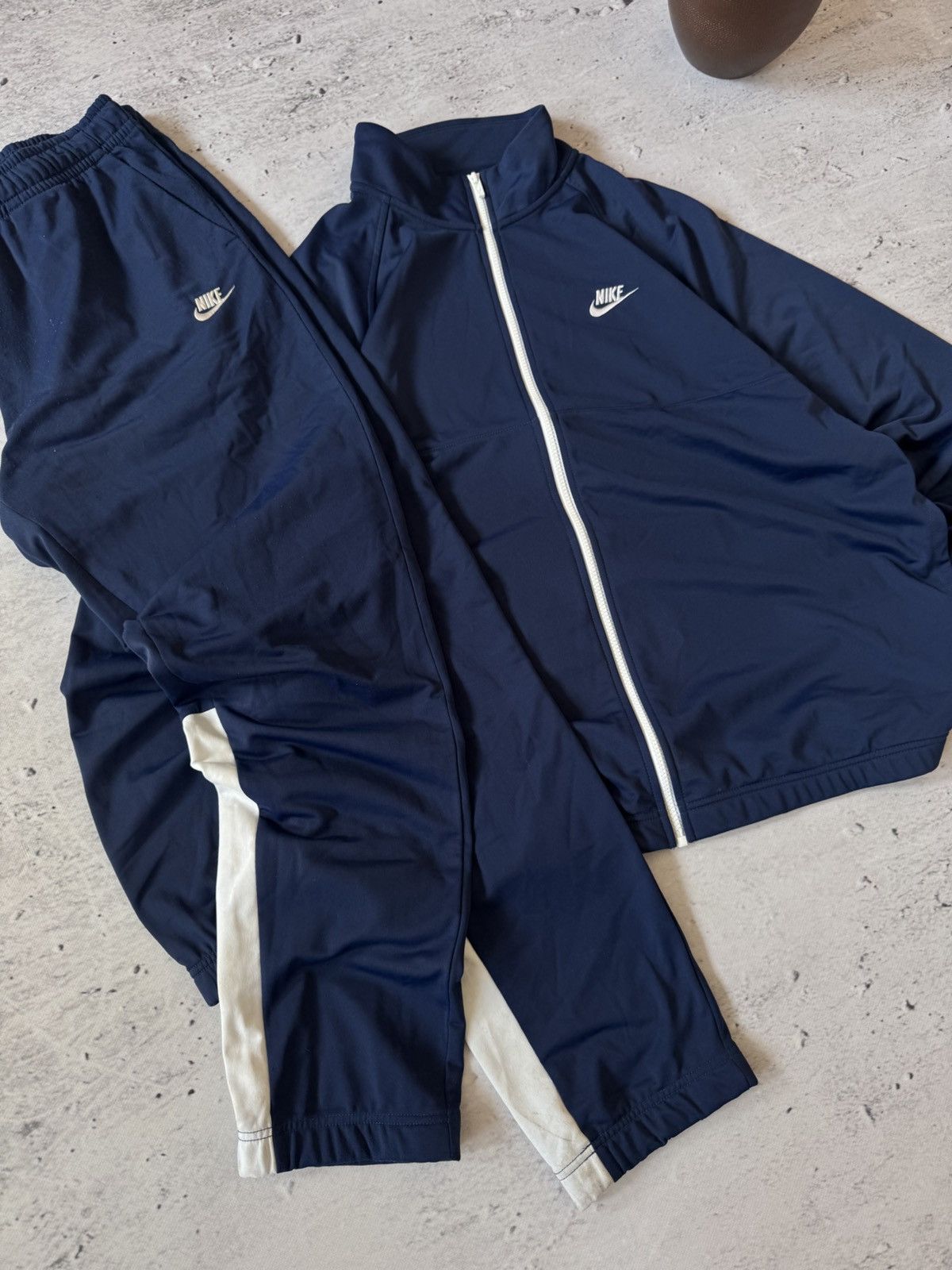 Nike × Vintage NIKE VINTAGE BASIC LOGO OVERSIZE BAGGY TRACK SUIT FIT Size US XL / EU 56 / 4 - 2 Thumbnail