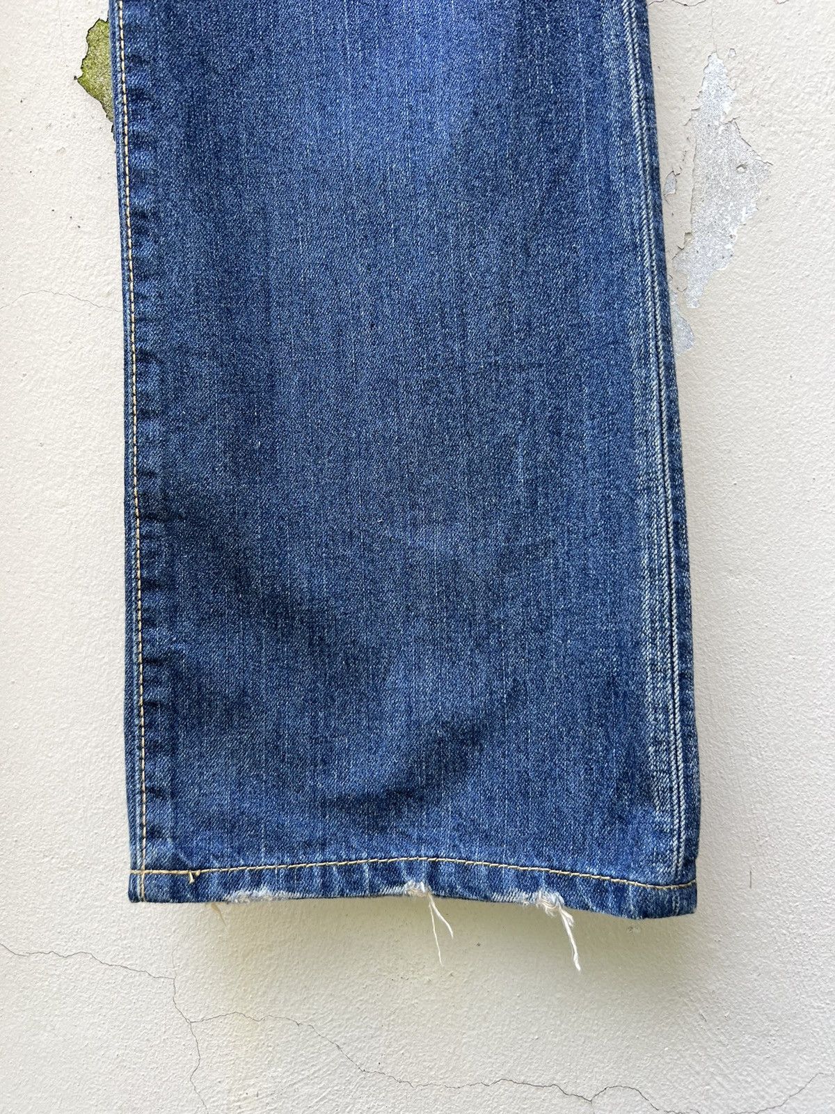 Levi's Vintage 2006 Levi’s 517 Distress Fade Denim Flap Flare Jeans Size US 34 / EU 50 - 13 Thumbnail