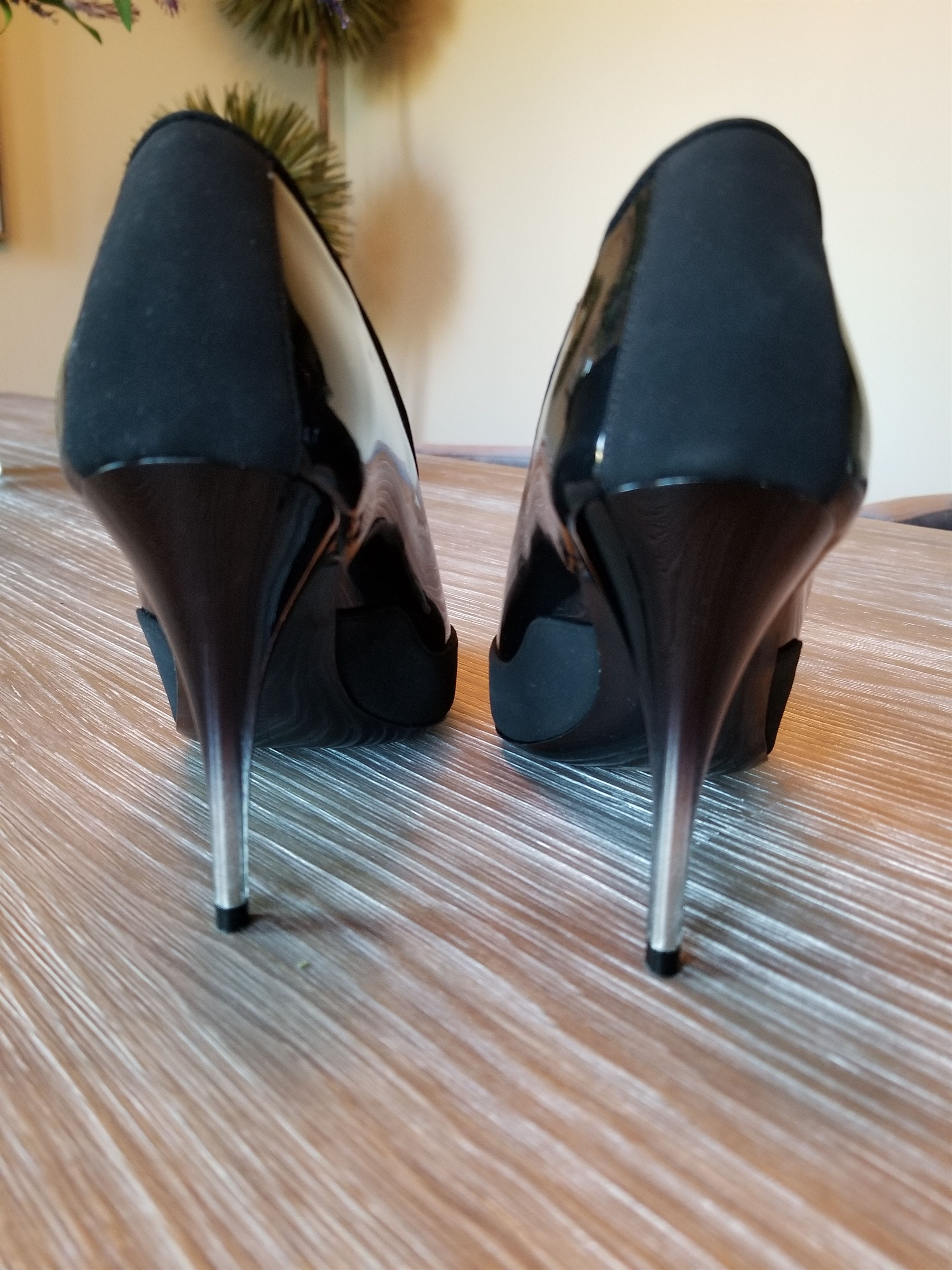 Stella McCartney Stella McCartney Faux Suede & Faux Patent-leather Pumps Size US 5.5 / IT 35.5 - 2 Thumbnail