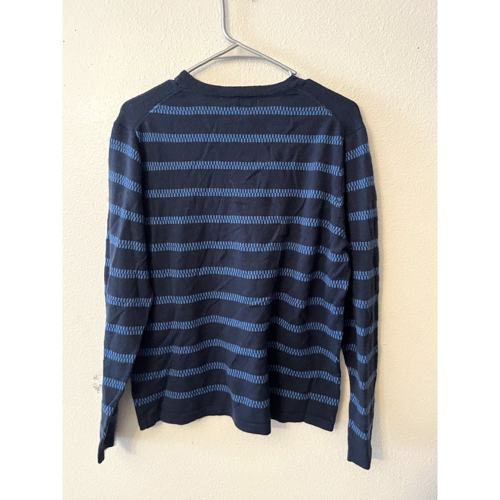 H&M H&M Sweater Mens Size L V-Neck Long Sleeve Striped Blue 100% Cotton Pullover Knit Shirt? Size US L / EU 52-54 / 3 - 2 Thumbnail