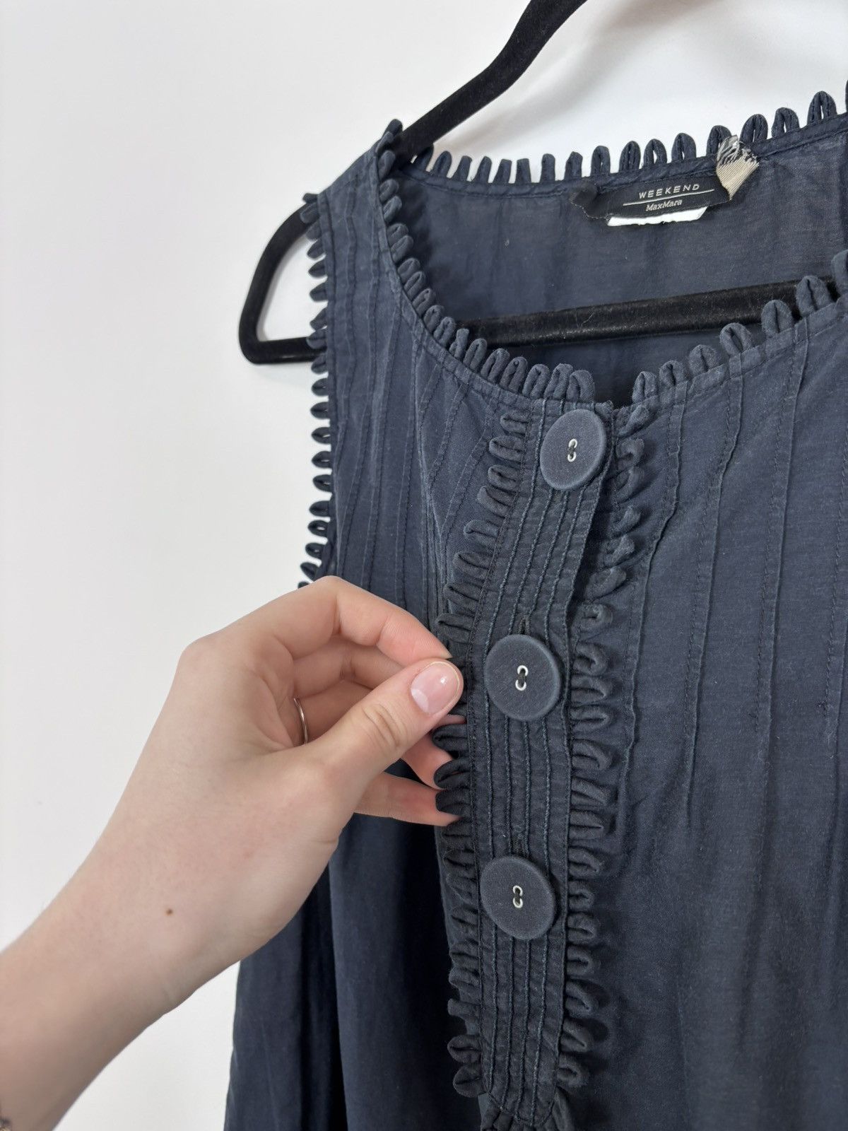 Weekend Max Mara Weekend Max Mara Women’s Navy Sleeveless Tank Top Blouse Size M / US 6-8 / IT 42-44 - 4 Thumbnail