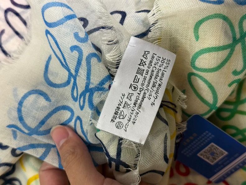 Loewe LOEWE Colorful full logo scarf Size ONE SIZE - 3 Thumbnail