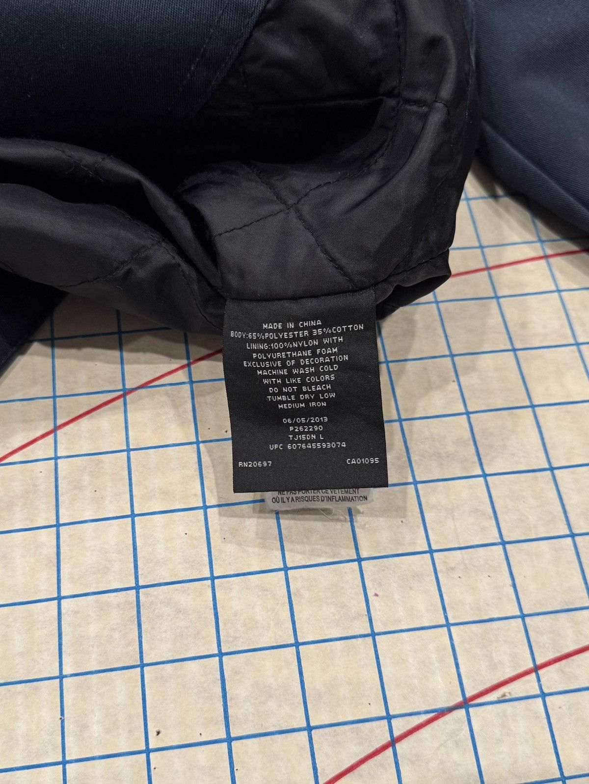Ebbets Field Flannels Ebbets Field Flannels Vancouver Mounties Full Zip Jacket Lrg Size US L / EU 52-54 / 3 - 11 Thumbnail