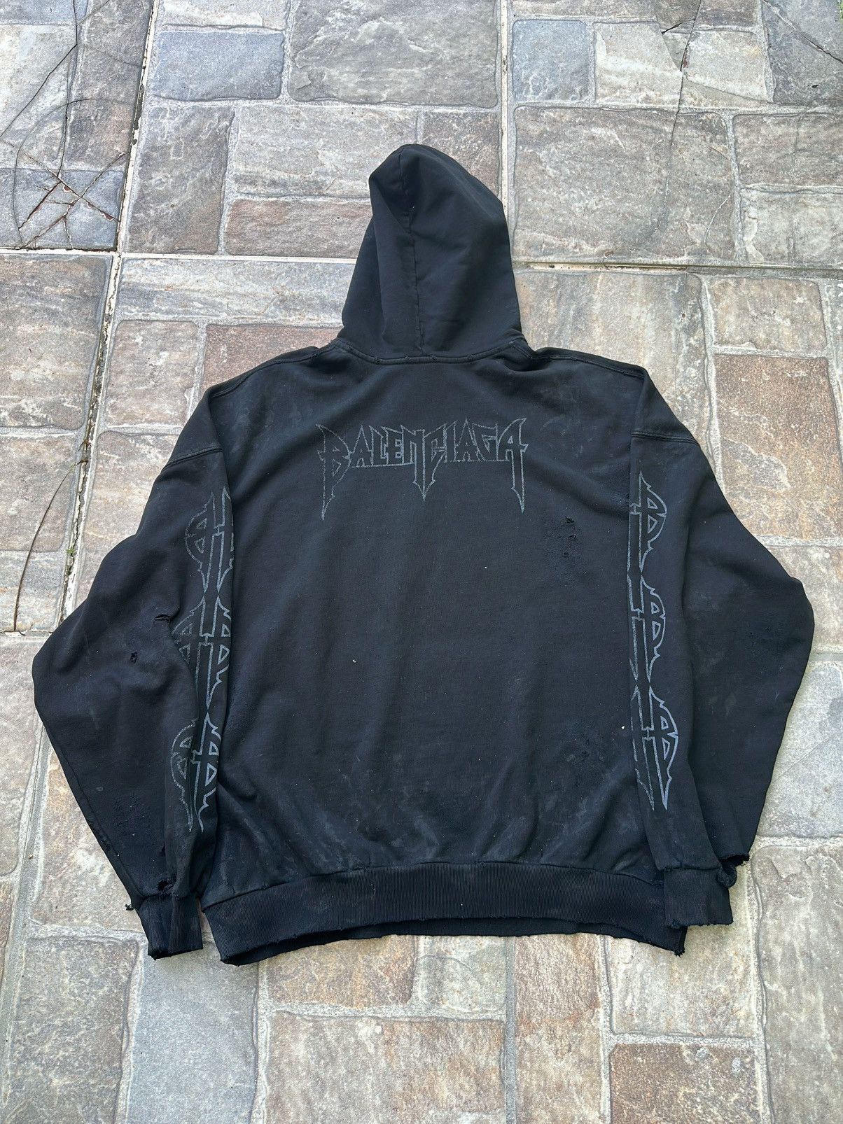 Balenciaga Balenciaga Distressed Paris Moon Hoodie Size US S / EU 44-46 / 1 - 5 Thumbnail