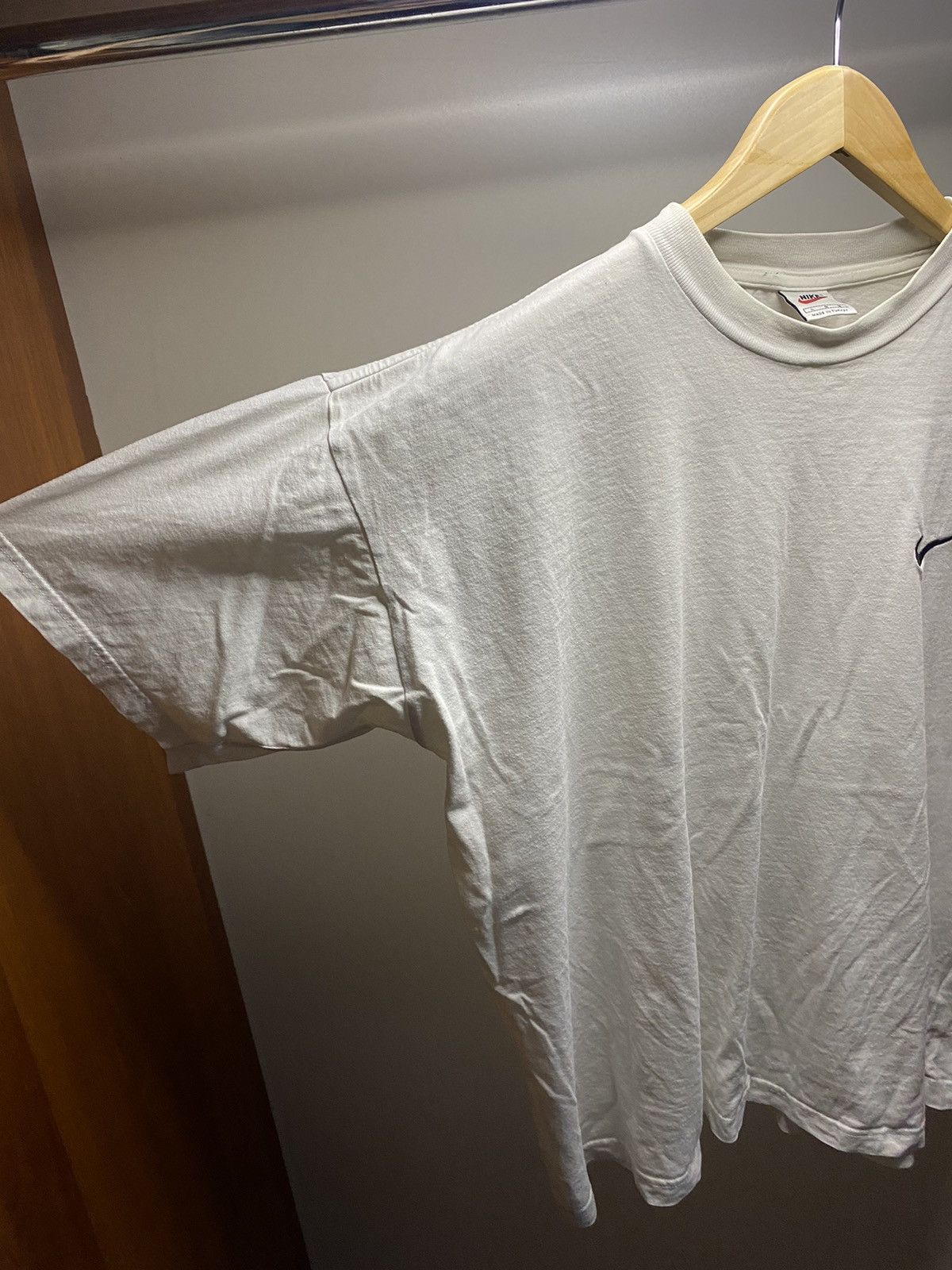Nike × Vintage Vintage 90s Nike Small Swoosh Basic Wased Tee Size US L / EU 52-54 / 3 - 5 Thumbnail