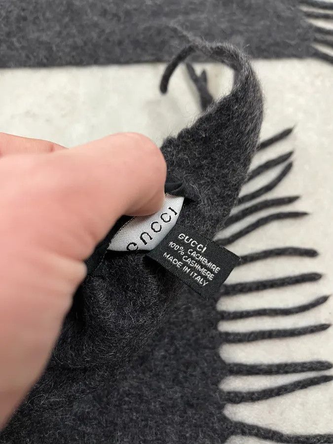 Gucci 2000s Gucci Grey Cashmere Scarf Size ONE SIZE - 6 Thumbnail