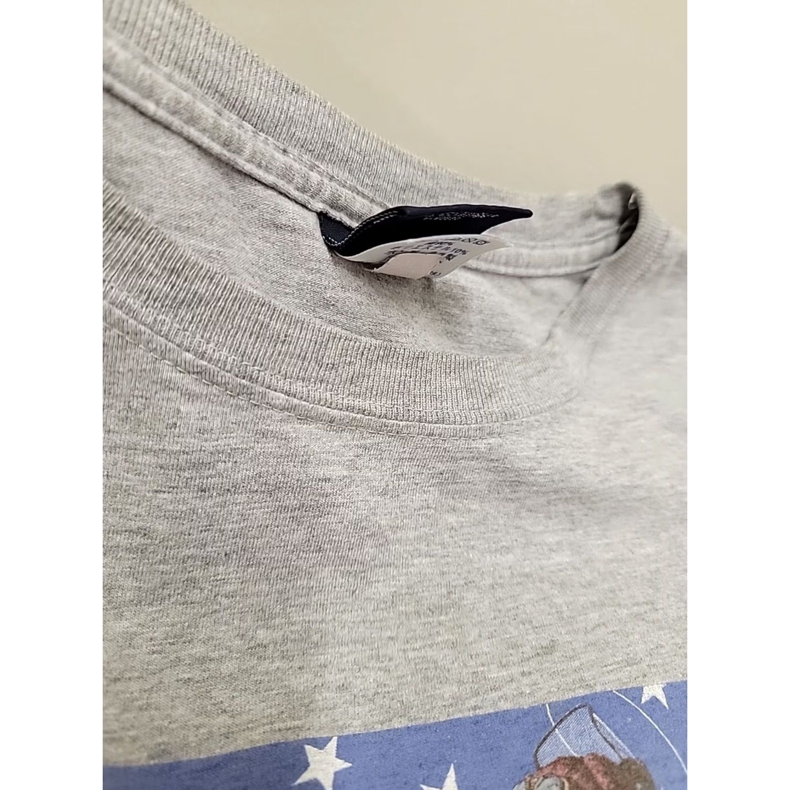 Lands' End VINTAGE Lands' End Men T-Shirt Grey Rosie The Riveter Graphic 2XL Crew Neck Short Sleeve USA USA 1949 Distressed Size US XXL / EU 58 / 5 - 7 Thumbnail