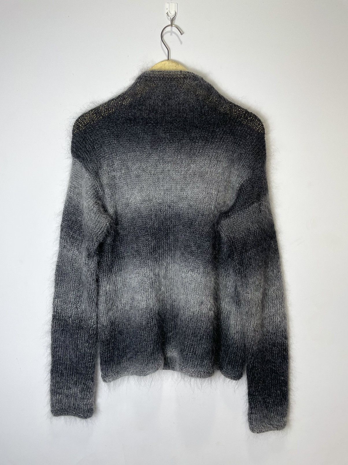Beauty Beast × Japanese Brand × Vintage Japanese-Grey Furry Striped Knit Sweater style numbernine Size US M / EU 48-50 / 2 - 2 Thumbnail