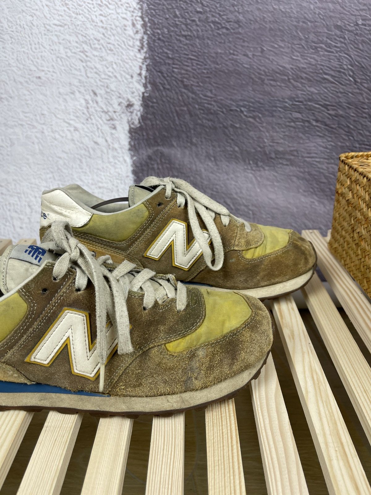 New Balance New balance vintage thrashed used worn distressed sneakers Size US 8.5 / EU 41-42 - 3 Thumbnail