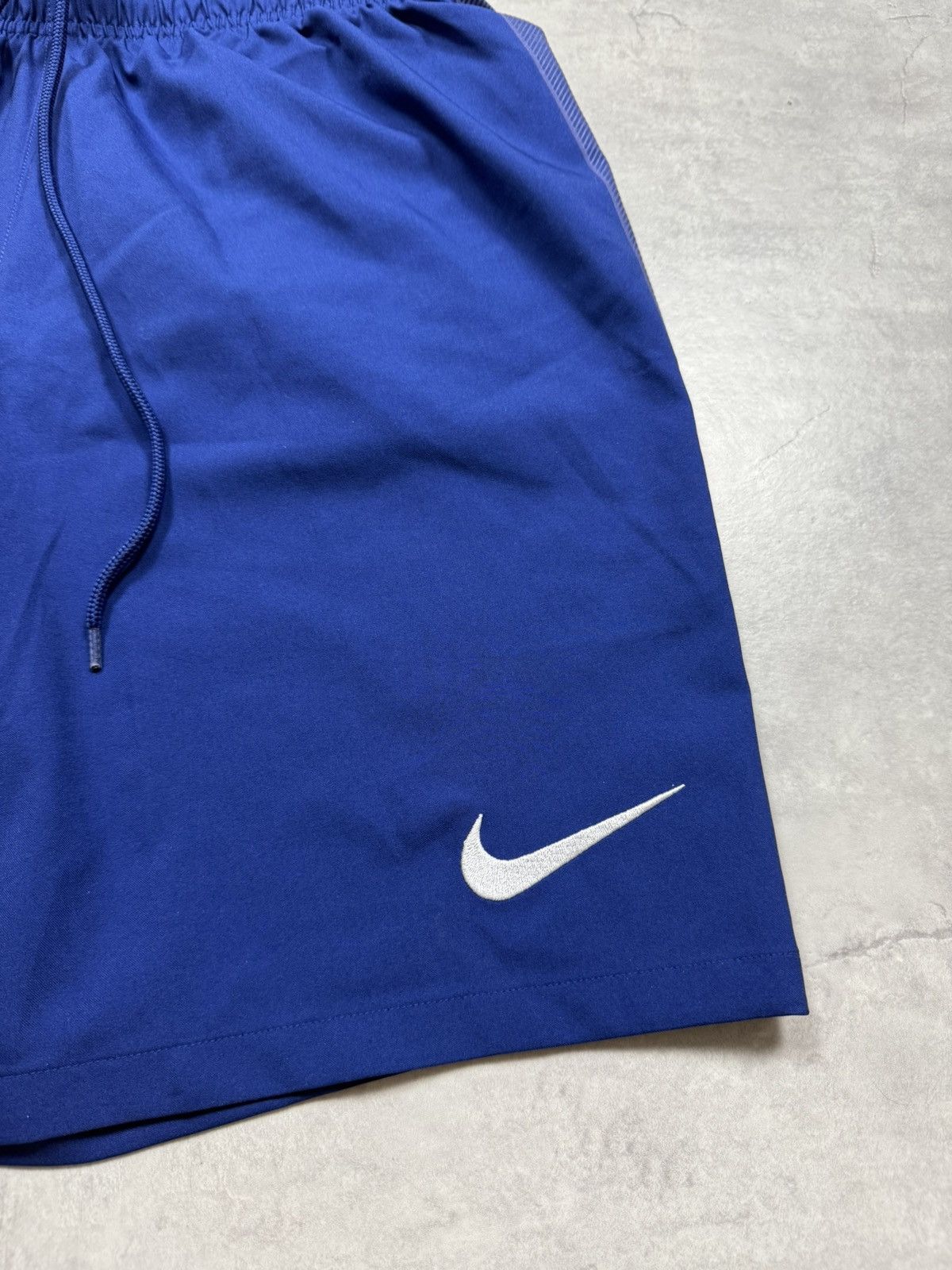 Nike Nike Manchester United 2012 Size US 33 - 2 Thumbnail