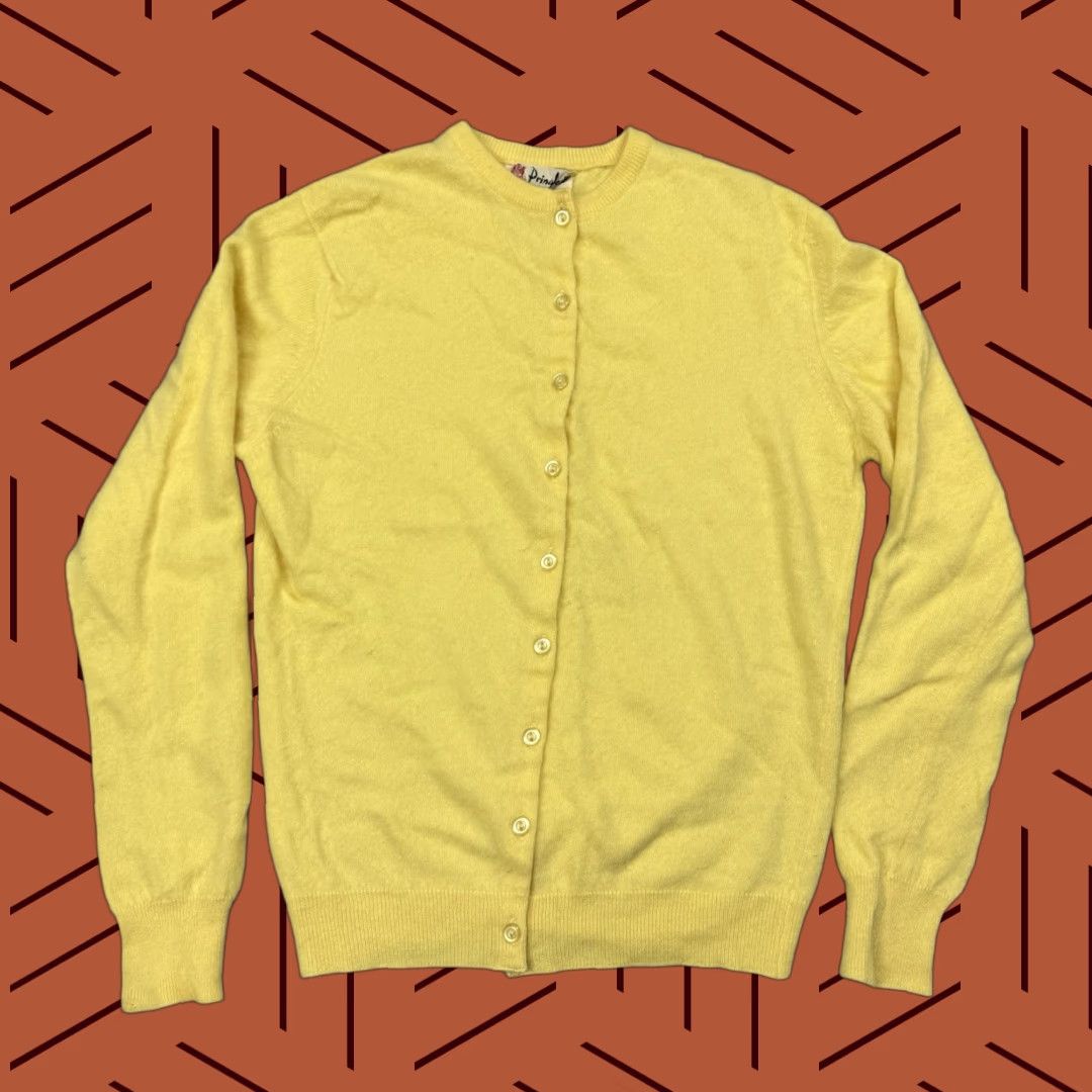 Pringle Of Scotland VINTAGE Pringle of Scotland 100% Cashmere Cardigan Women Size 36 Yellow Classic Retro Size XS / US 0-2 / IT 36-38 - 1 Thumbnail