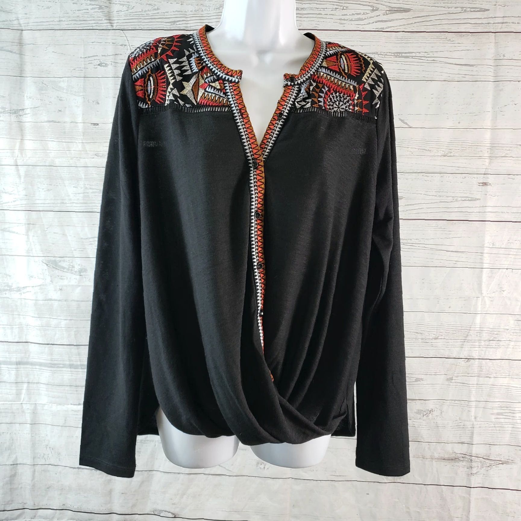 Miss Me Miss Me Womens Blouse M Black Red Embroidered Long Sleeve Shirt Size M / US 6-8 / IT 42-44 - 2 Thumbnail