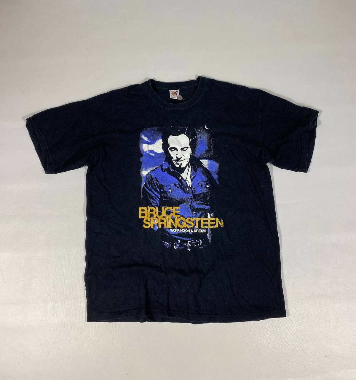 Band Tees Vintage Bruce Springsteen T Shirt Working On A Dream 2008 Size US XL / EU 56 / 4 - 1 Thumbnail