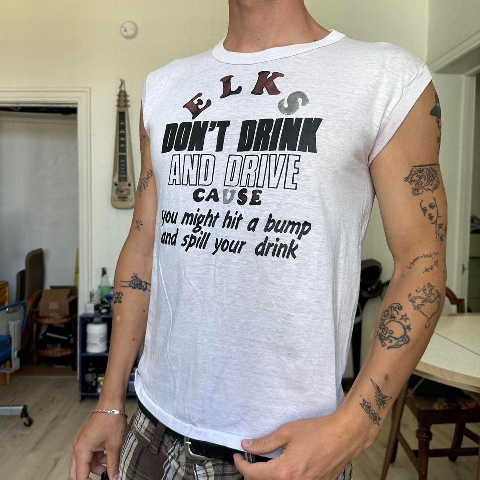Vintage Rare Vintage 70s Drink Drive Beer Bar Cut Off Graphic Tee Size US M / EU 48-50 / 2 - 8 Thumbnail