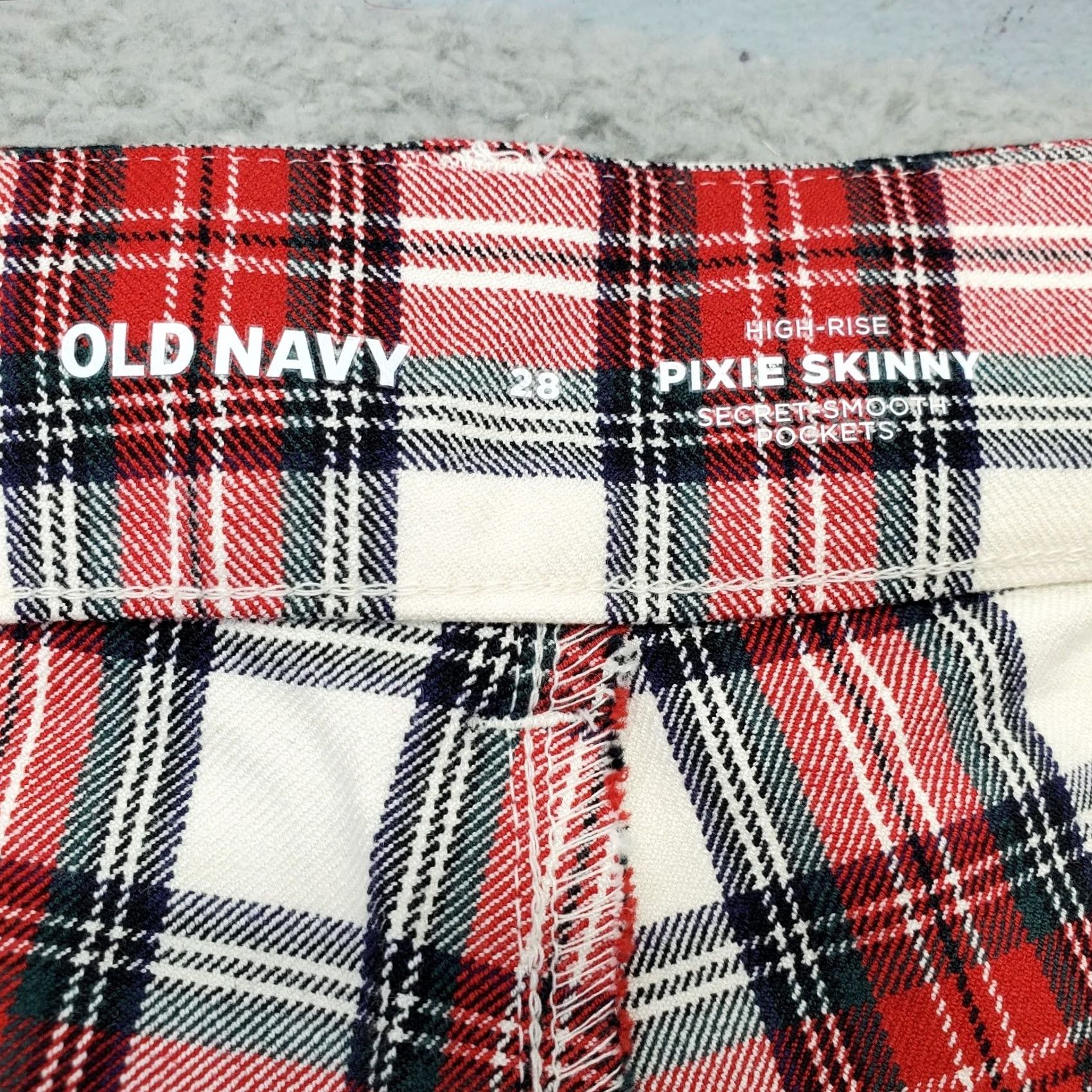 Old Navy Old Navy Women 28 Multi Plaid High Rise Pixie Skinny Pants Size 28" / US 6 / IT 42 - 6 Thumbnail