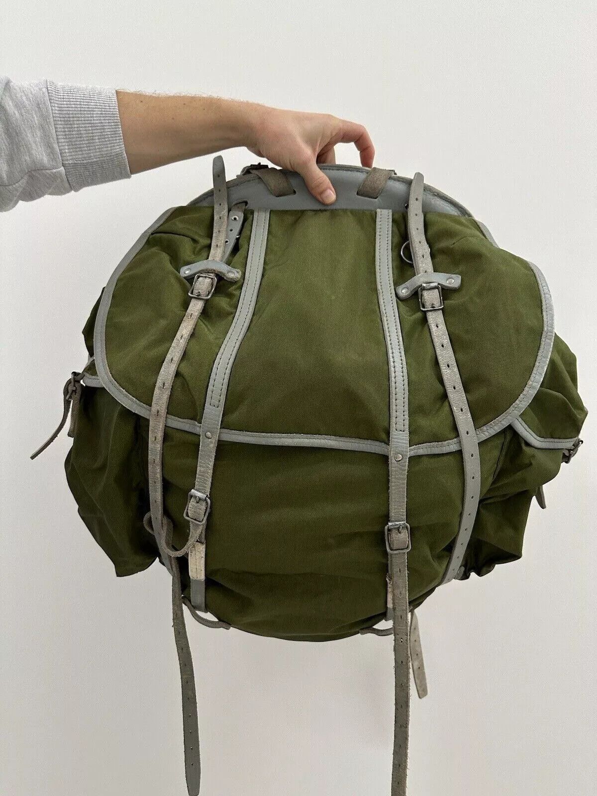 Vintage VINTAGE JAMES BOND EIGER MILITARY NORWAY ARMY BAG Backpack Size ONE SIZE - 7 Thumbnail