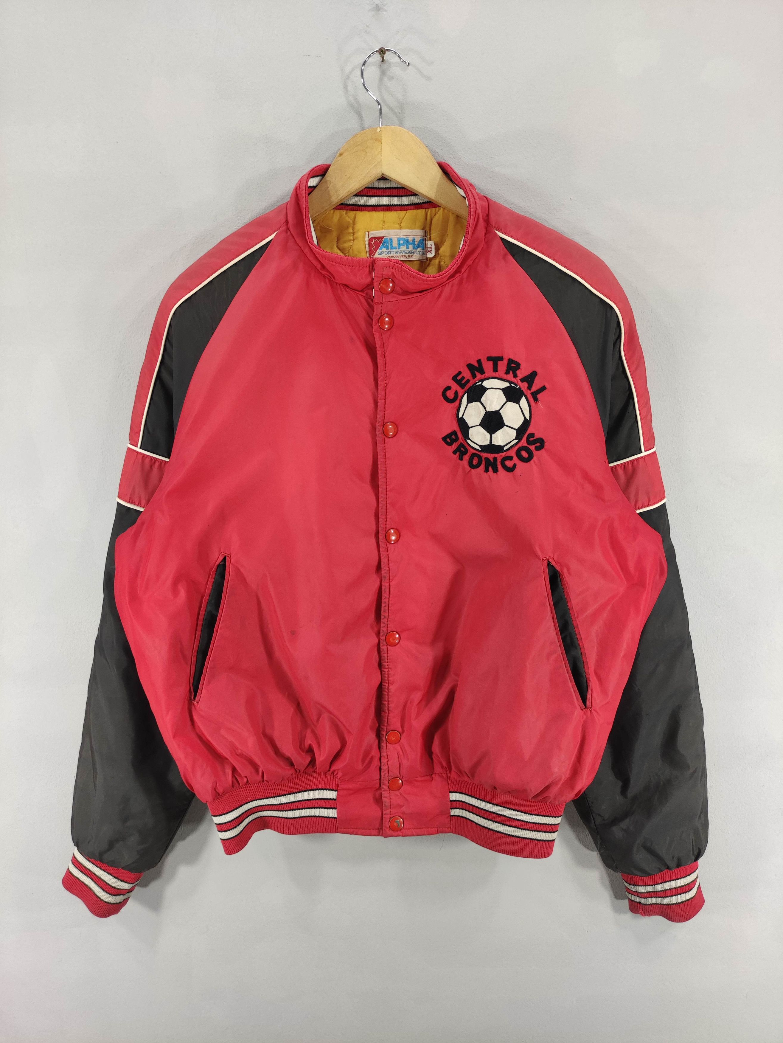 Vintage Vintage Alpha Varsity Jacket Snap Button Size US L / EU 52-54 / 3 - 1 Thumbnail
