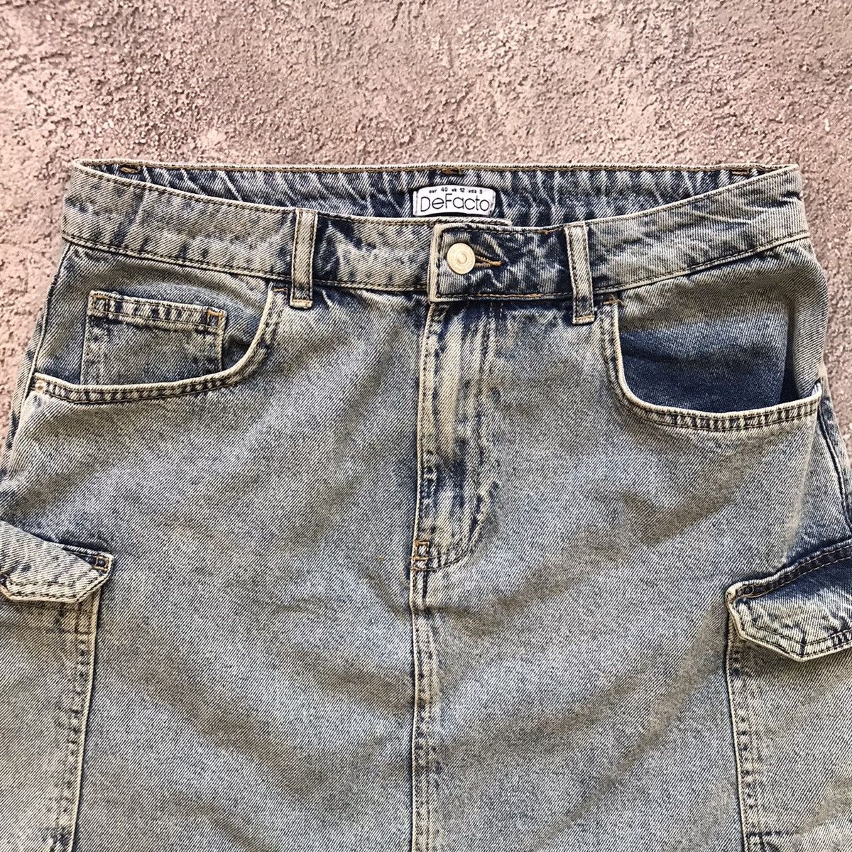 Vintage Vintage Y2K Cargo Skirt Distressed Streetwear Grunge Logo S Size 30" / US 8 / IT 44 - 4 Thumbnail