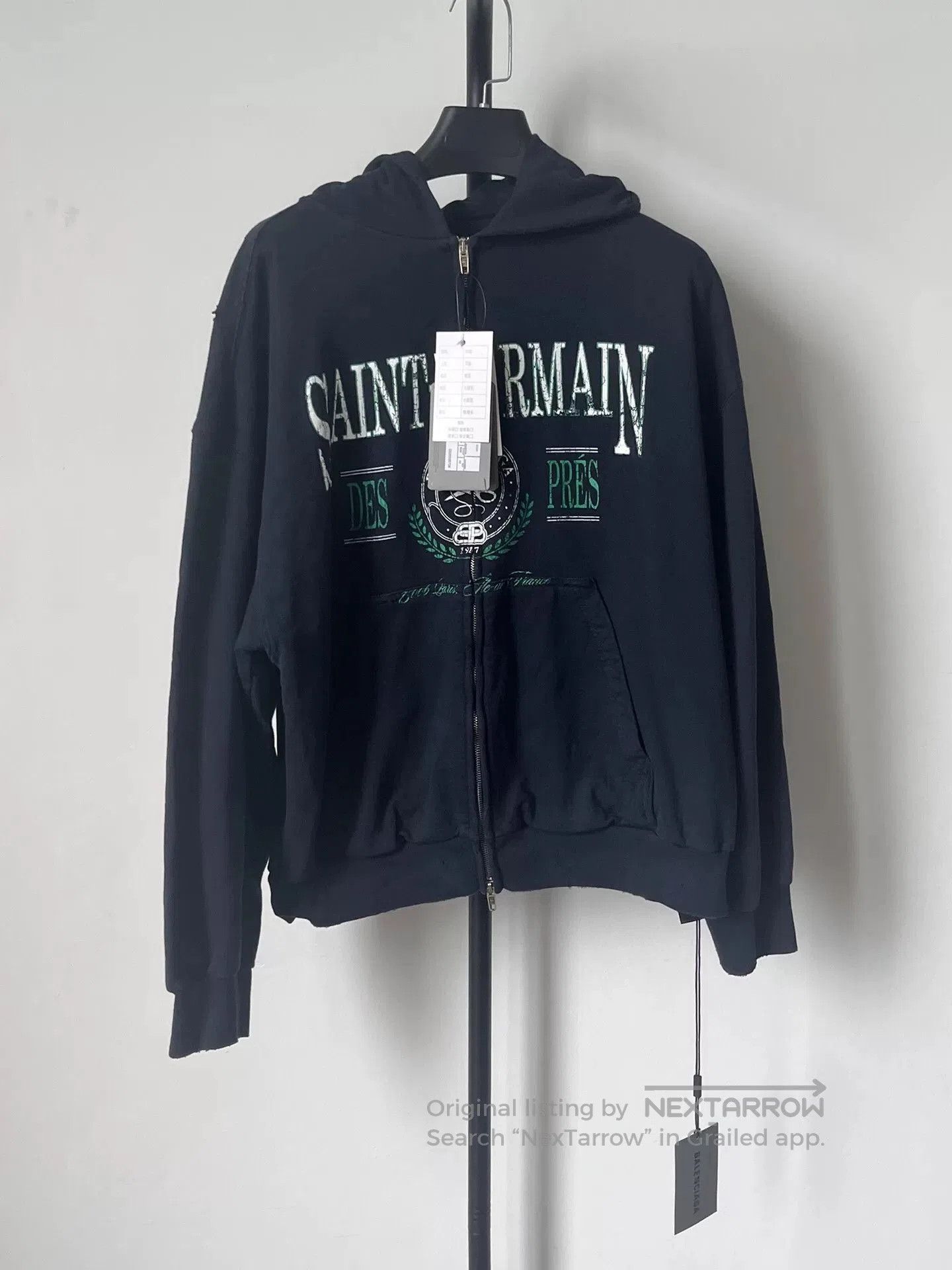 Balenciaga Balenciaga Hooded Sweatshirt with Letter Print. Size US XS / EU 42 / 0 - 1 Thumbnail