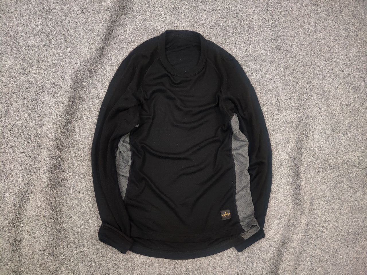 Other Devold Base spirit Shirt Merino Wool Outdoor Hiking Thermal Size US M / EU 48-50 / 2 - 1 Thumbnail