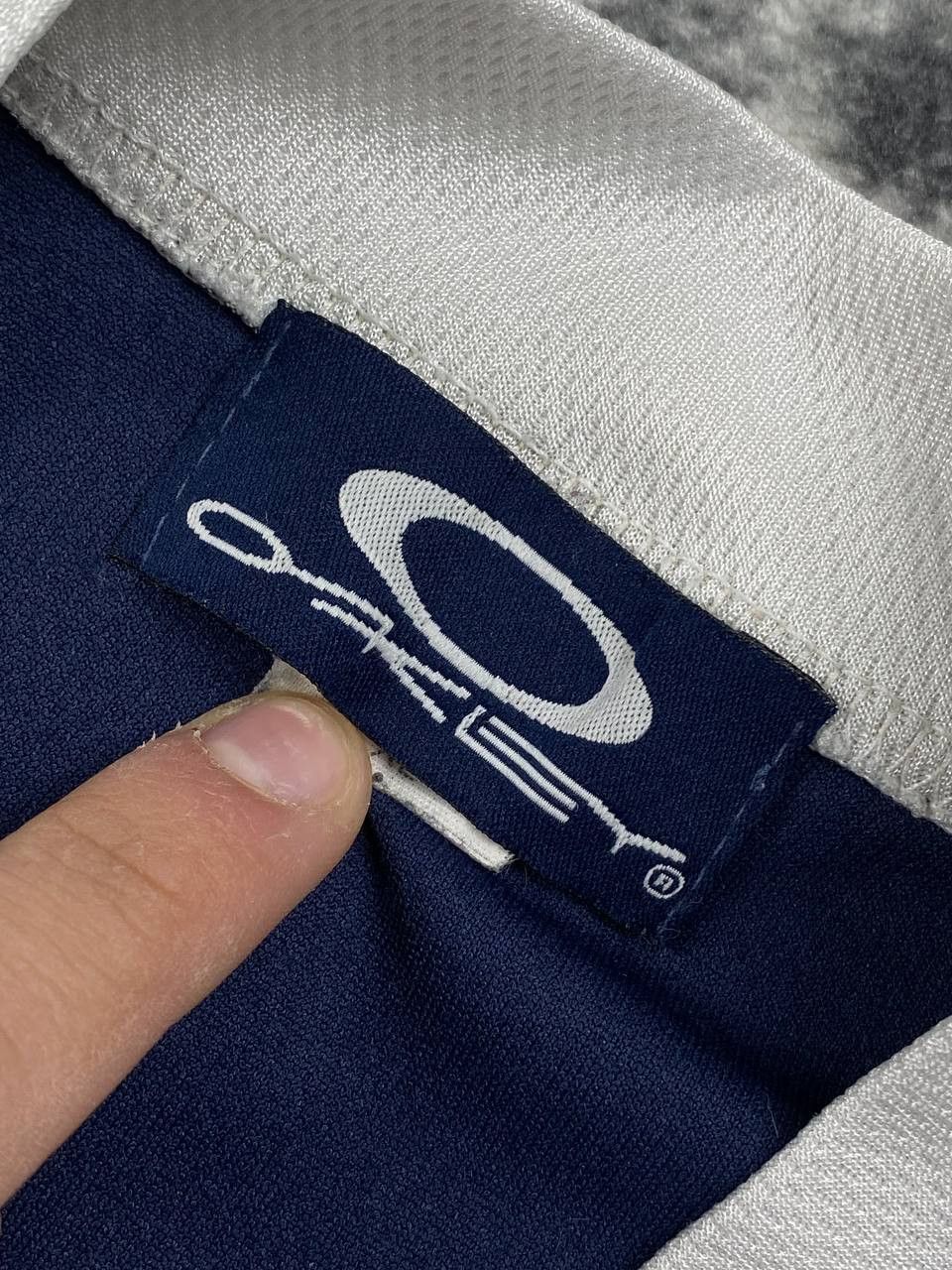 Oakley Vintage Oakley Jersey T Shirt 90s Men Size XL Blue Size US XL / EU 56 / 4 - 11 Thumbnail