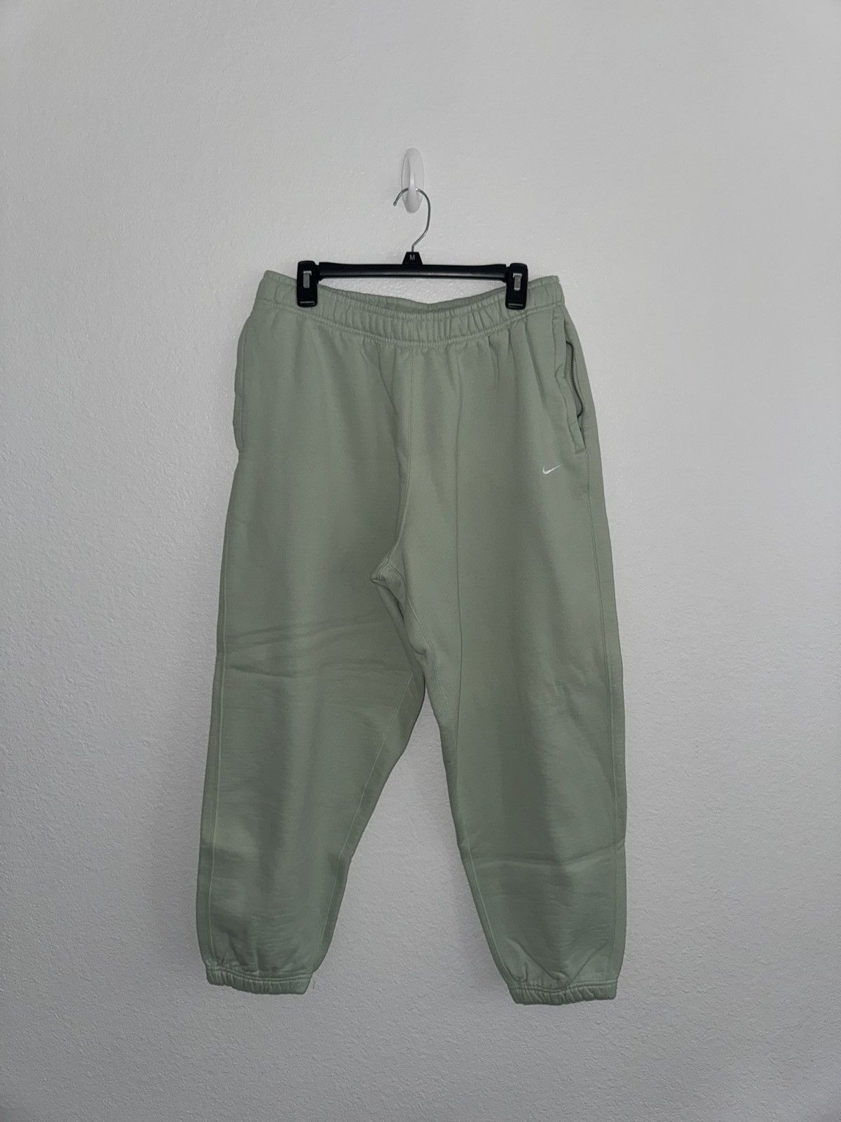 Nike Nike Mint Jogger Sweatpants Size US 32 / EU 48 - 1 Thumbnail