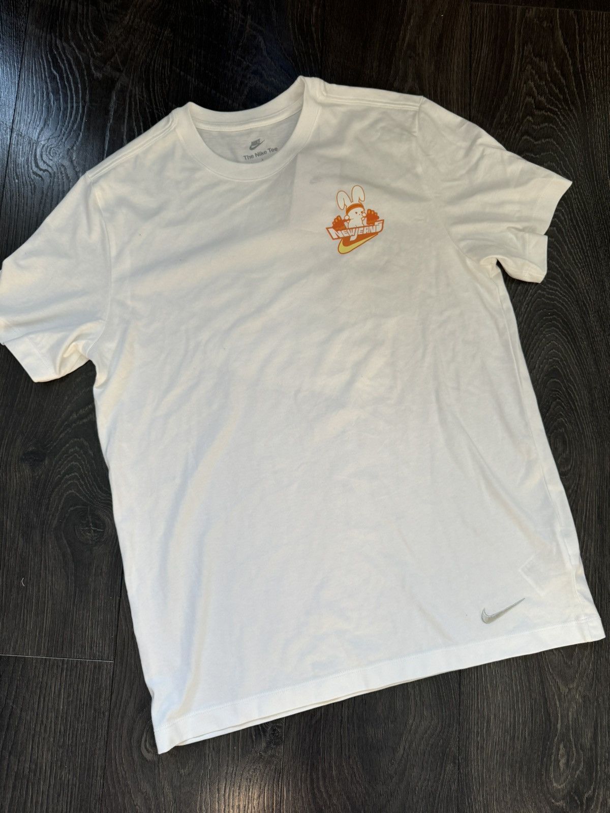 Nike Korea Exclusive Nike X New Jeans by You shirt sz L