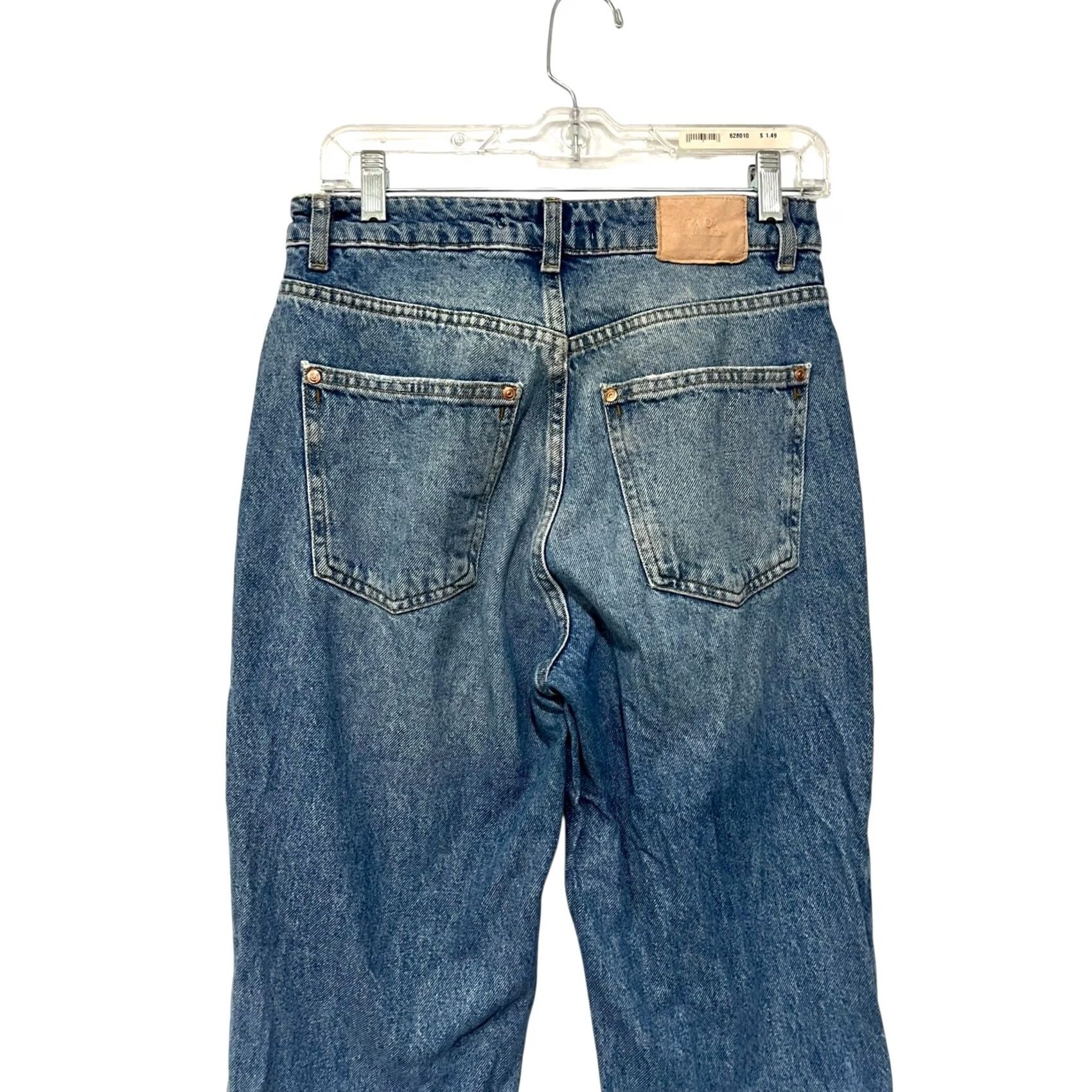 Zara VINTAGE Zara Women’s Premium Denim Jeans Blue W/ Raw Edge 100% Cotton Size 4 (27) Distressed 5-Pocket Design Straight Mens Womens Girls? Size 27" / US 4 / IT 40 - 6 Thumbnail