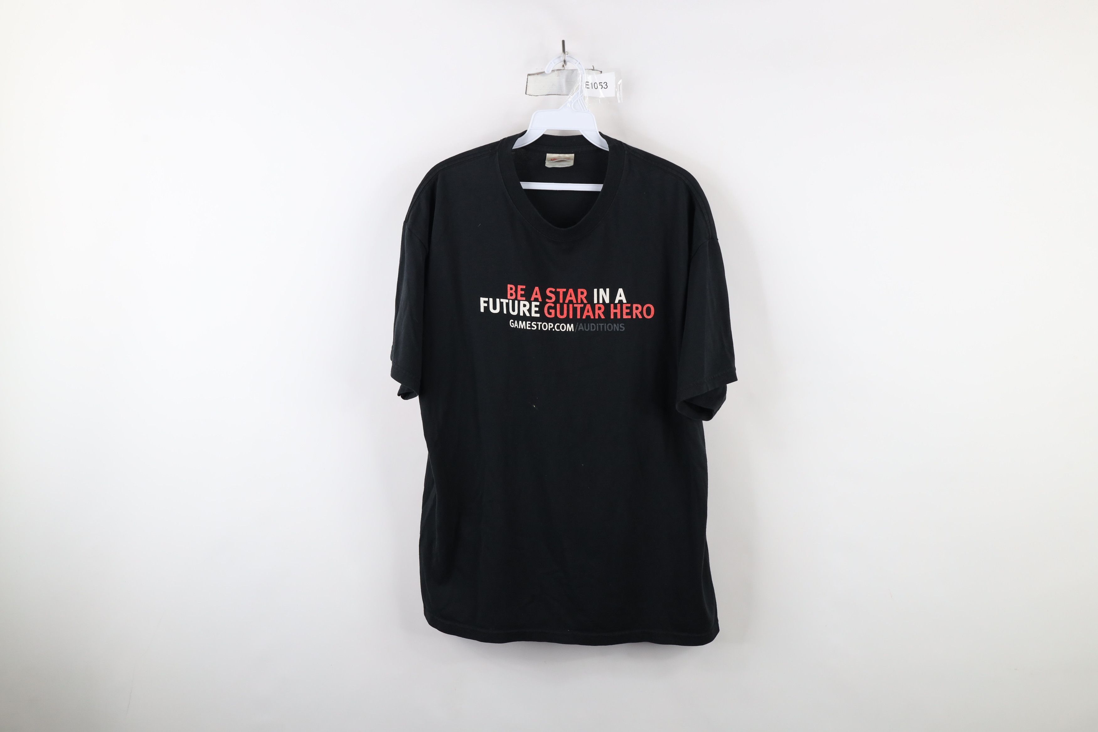 Hanes × Vintage Vintage Y2K GameStop Guitar Hero World Tour Game T-Shirt Size US L / EU 52-54 / 3 - 1 Thumbnail