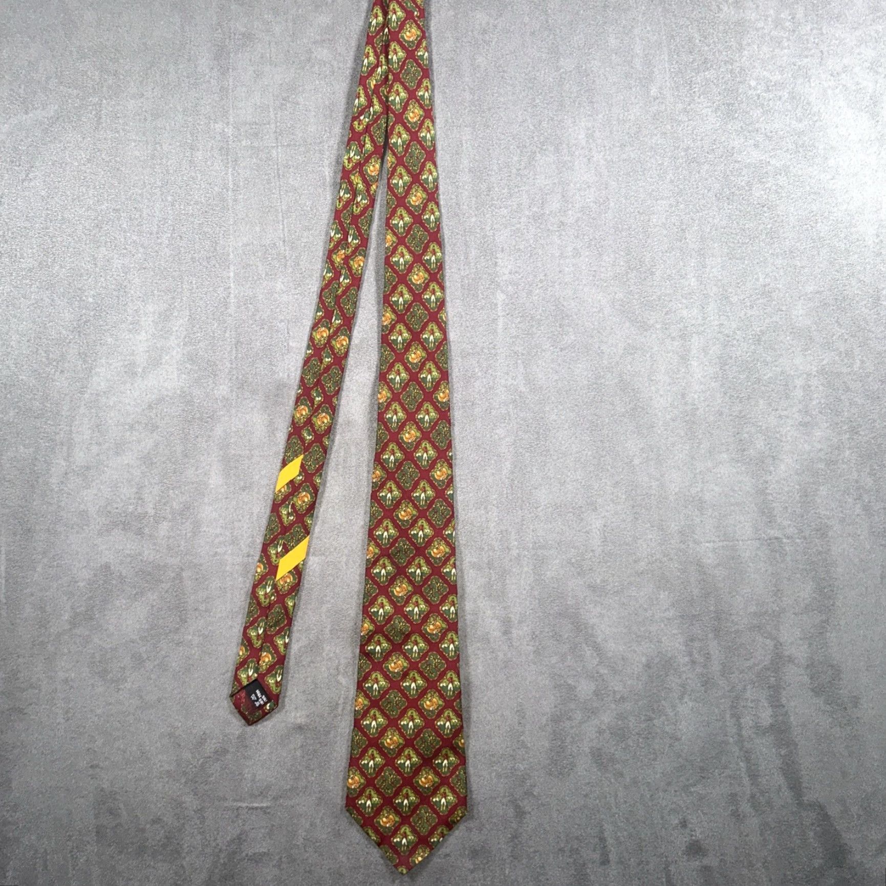 Salvatore Ferragamo Salvatore Ferragamo Silk Tie Red Geometric Pattern Dog Hunting Fox Logo Men's Tie Size ONE SIZE - 8 Thumbnail