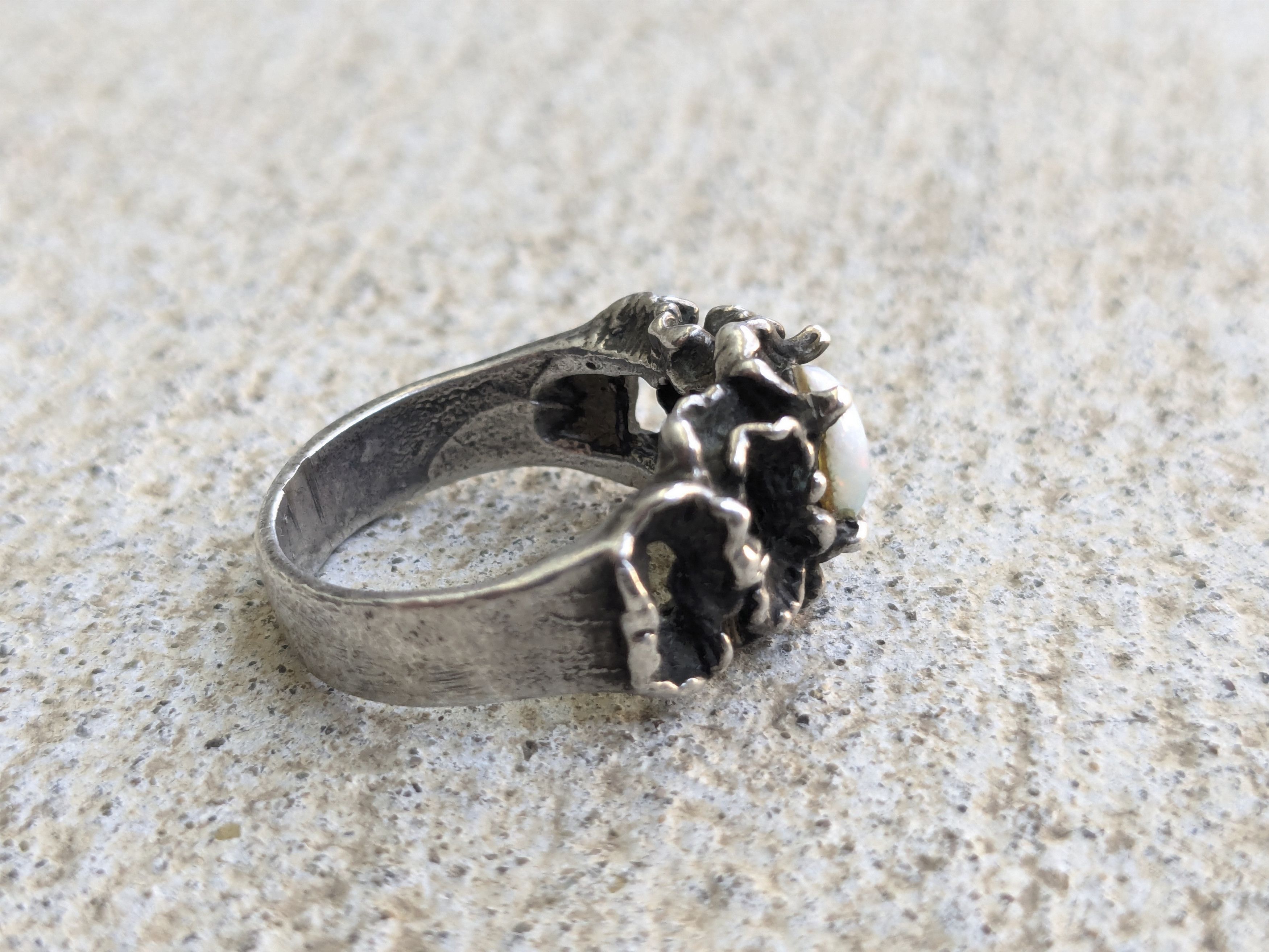 Jewelry × Vintage Vintage Sterling Silver Ring Opal Band Oval 5.75 Brutalist Size ONE SIZE - 4 Thumbnail