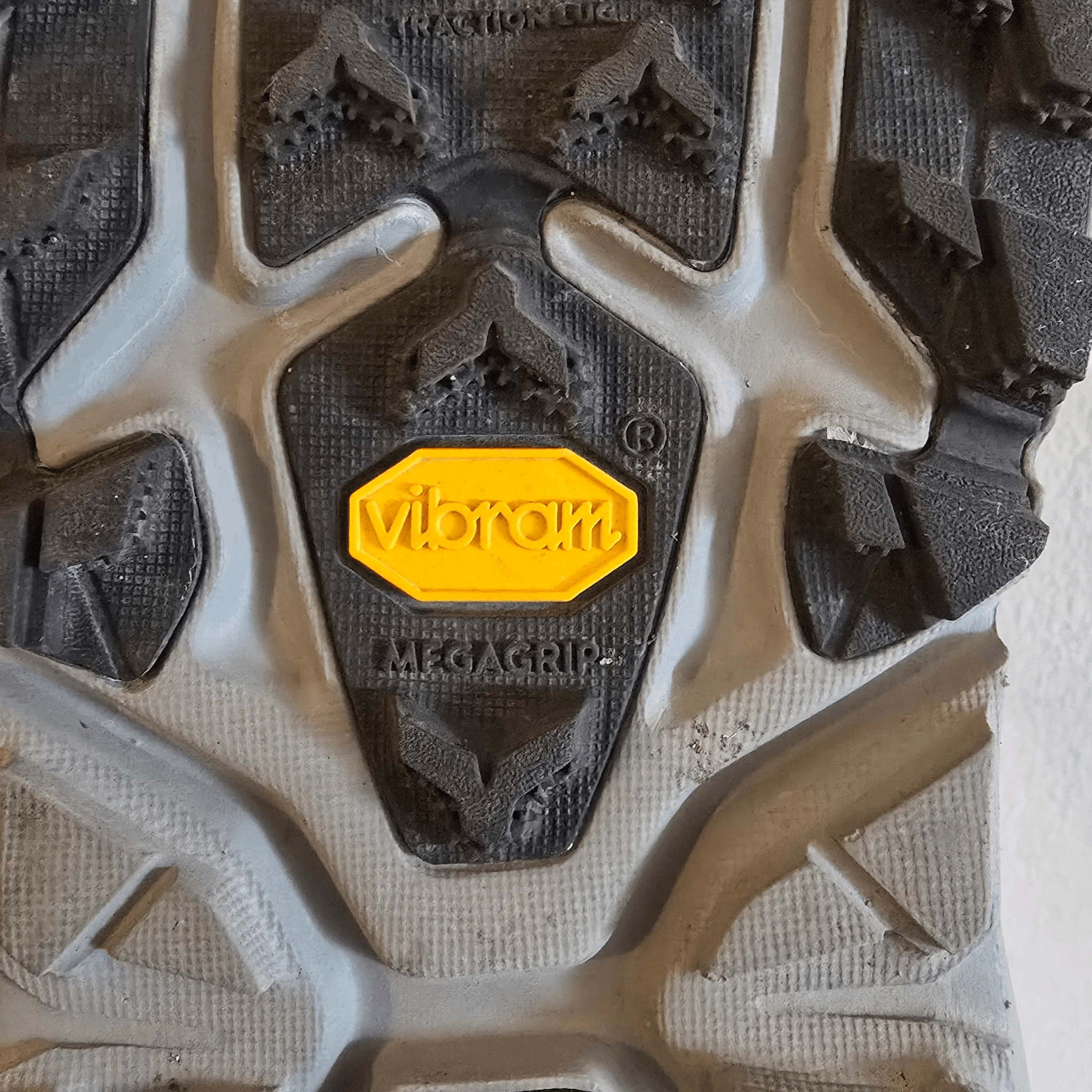 Hoka Hoka One One Kaha 2 Low GTX Vibram Gore-Tex Trail Shoes Size US 8.5 / IT 38.5 - 11 Thumbnail