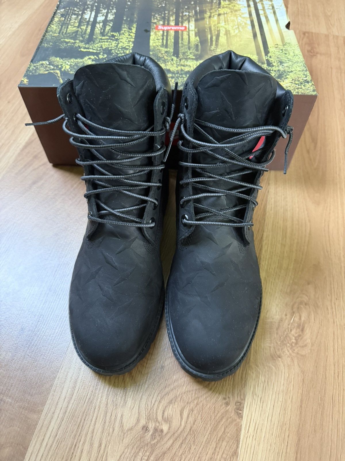 Supreme × Timberland Supreme x Timberland Diamond plated fw26 Size US 8.5 / EU 41-42 - 2 Thumbnail