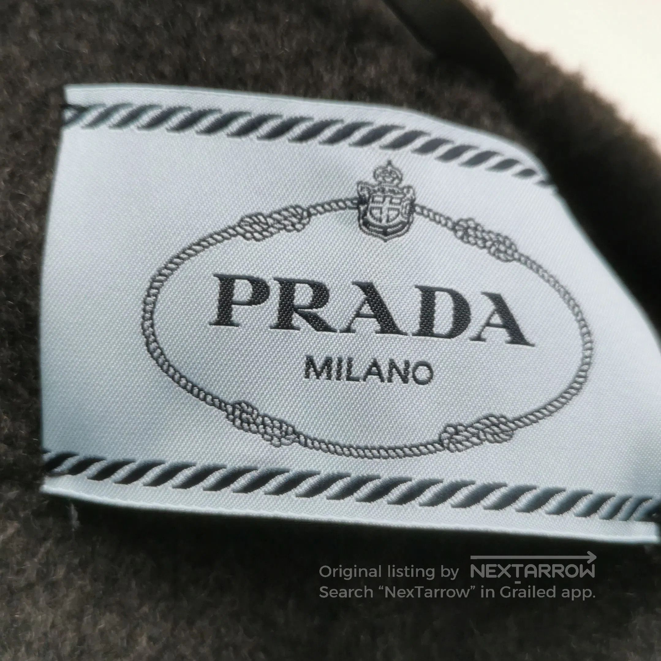 Prada Prada Black Cashmere Sleeveless Coat . Size US L / EU 52-54 / 3 - 4 Thumbnail