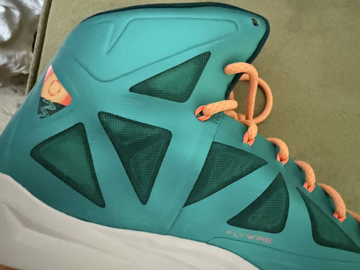 Nike Nike LeBron X (10) “Miami Dolphins” mid-top sneakers NEW 12 Size US 12 / EU 45 - 15 Thumbnail