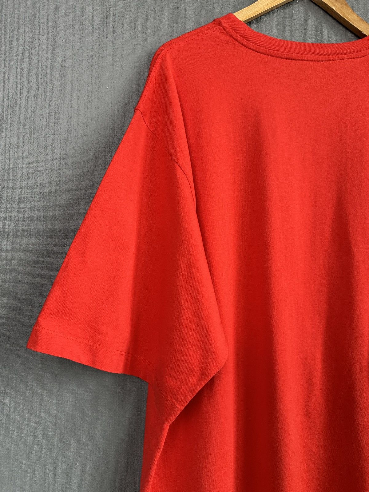 Gosha Rubchinskiy GOSHA RUBCHINSKIY Alien Tee Oversized T-Shirt Red Size US M / EU 48-50 / 2 - 10 Thumbnail