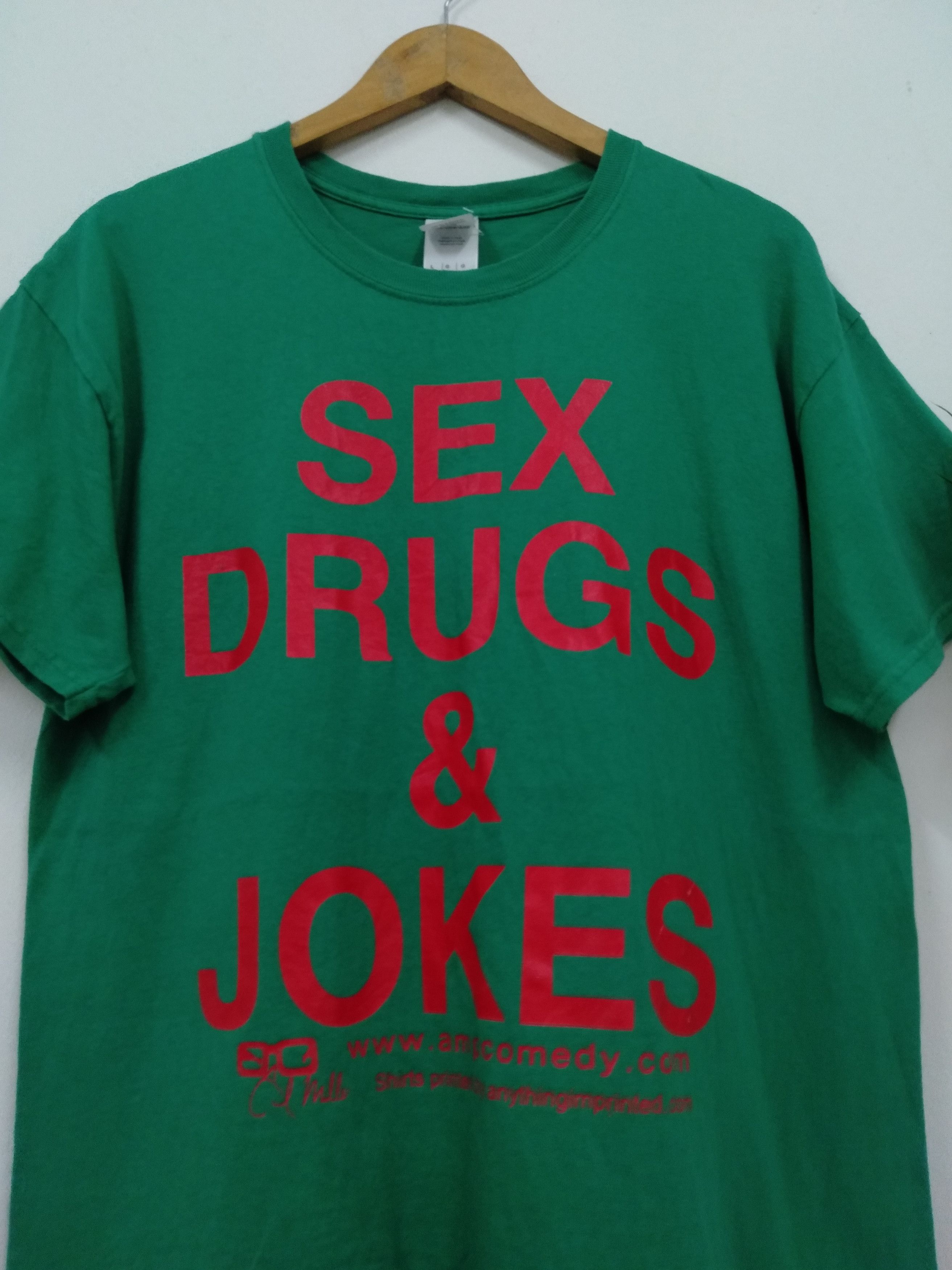 Vintage Vtg Y2k movie Sex Drugs And Jokes by Zach Miller sitcom Size US L / EU 52-54 / 3 - 6 Thumbnail