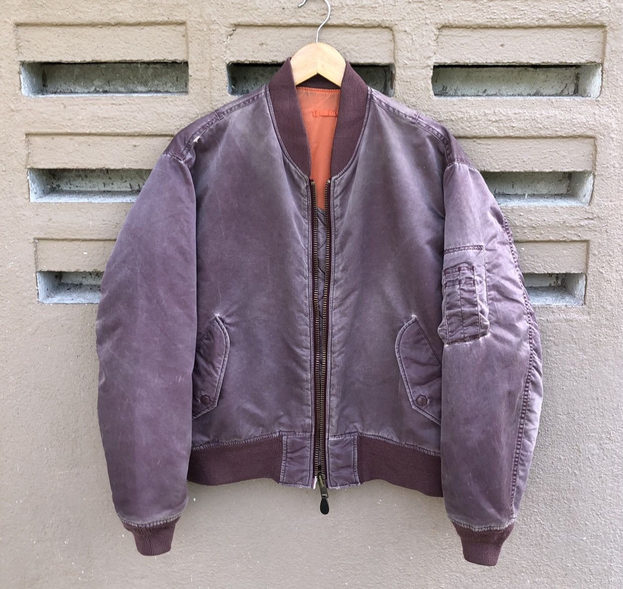 Vintage Vintage Sun Faded Ma-1 Bomber Jacket By Unique Size US M / EU 48-50 / 2 - 1 Thumbnail