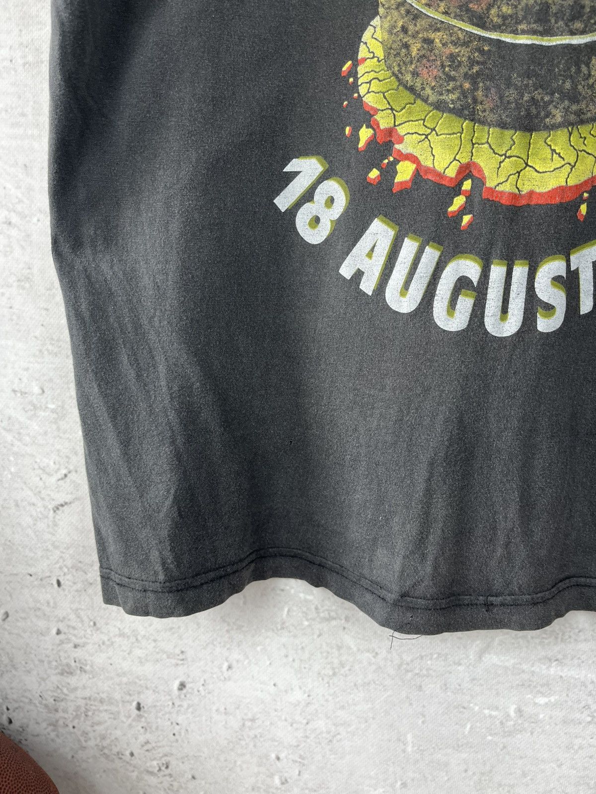 Vintage Monsters of Rock 1990 Donington Festival faded t-shirt XL Size US XL / EU 56 / 4 - 11 Thumbnail