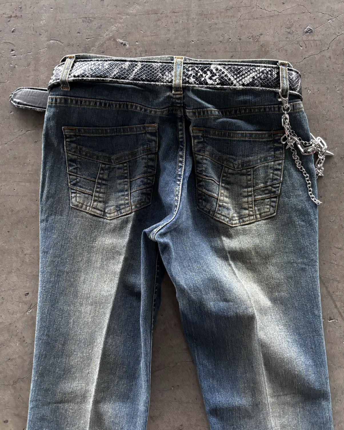 If Six Was Nine 2000s Pov Club Mud Wash Flared Denim Jeans Size US 28 / EU 44 - 7 Thumbnail